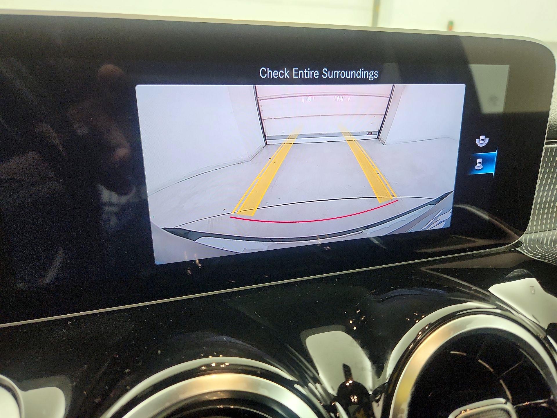 Thumbnail: 2021 Mercedes-Benz GLB - 14