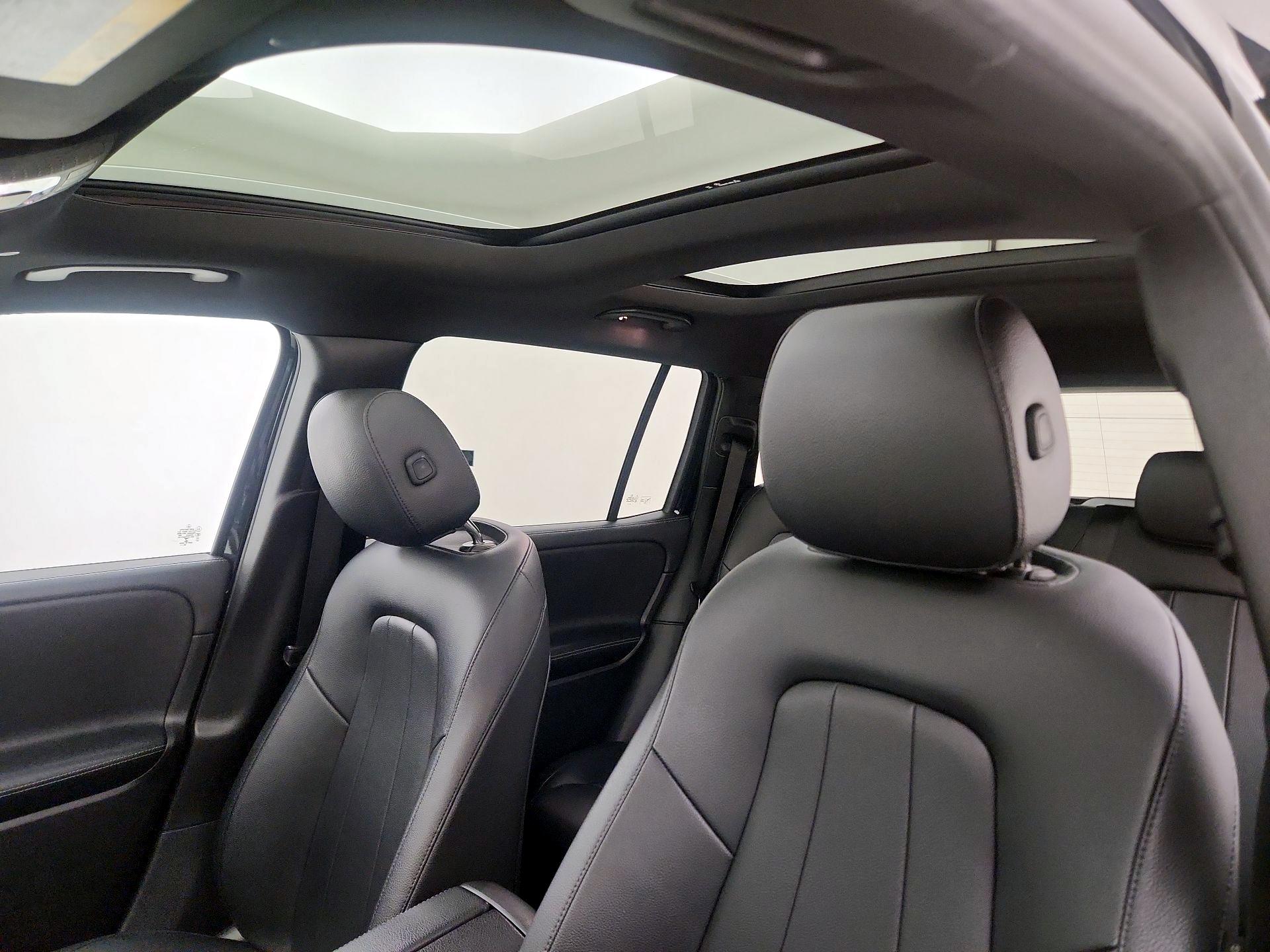 Thumbnail: 2021 Mercedes-Benz GLB - 19