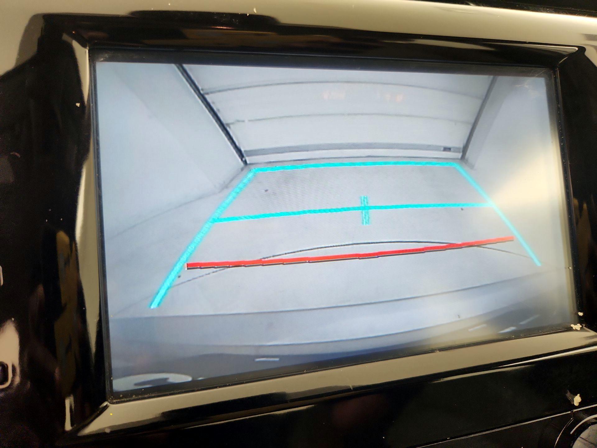 Thumbnail: 2019 Toyota Camry - 14
