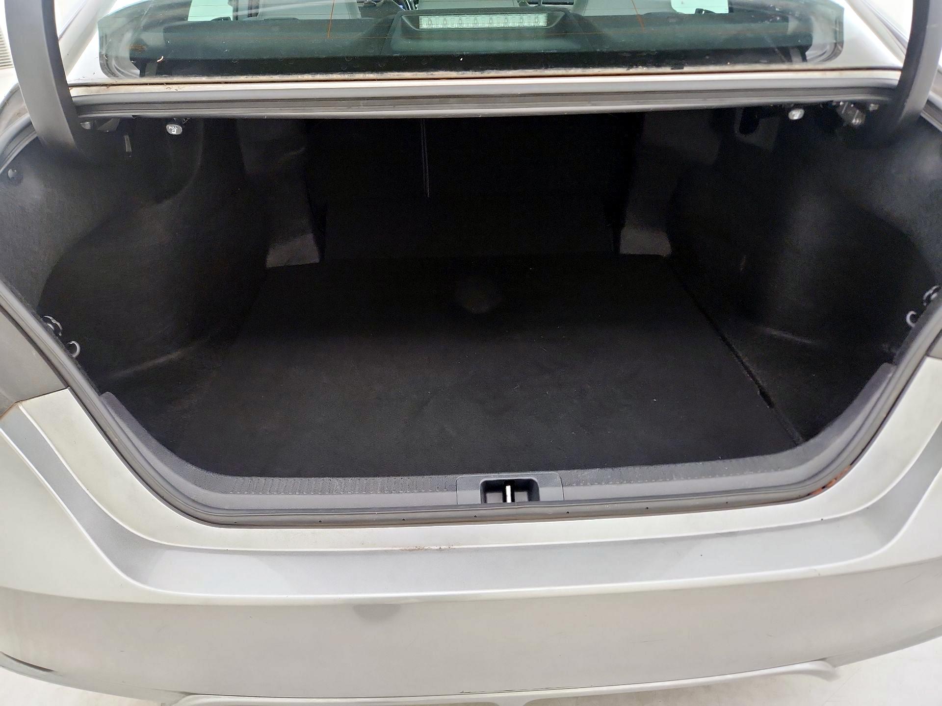 Thumbnail: 2019 Toyota Camry - 20