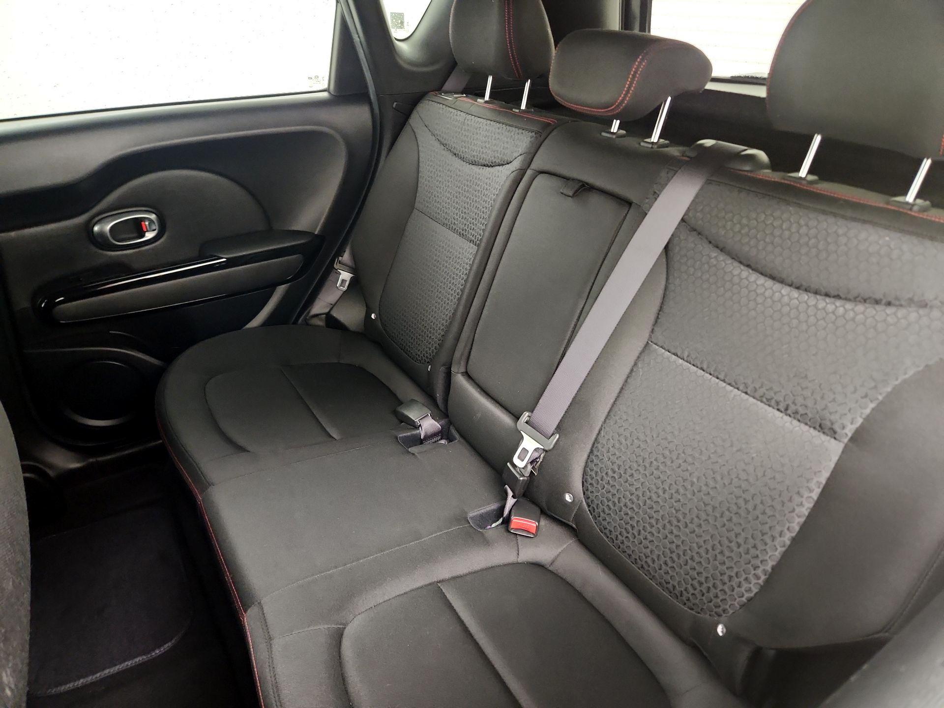 Thumbnail: 2016 Kia Soul - 20