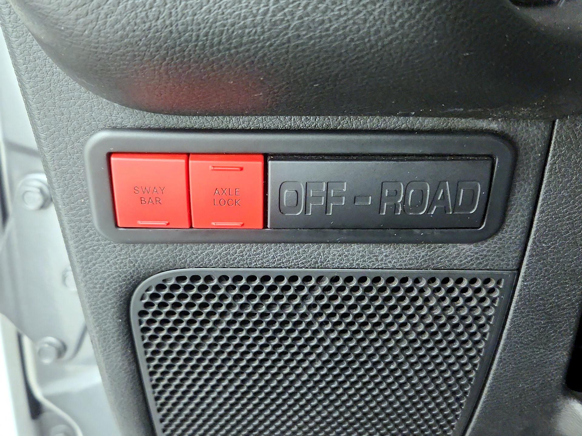 Thumbnail: 2016 Jeep Wrangler - 13