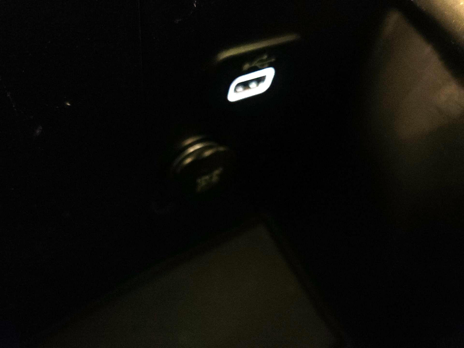 Thumbnail: 2016 Jeep Wrangler - 18