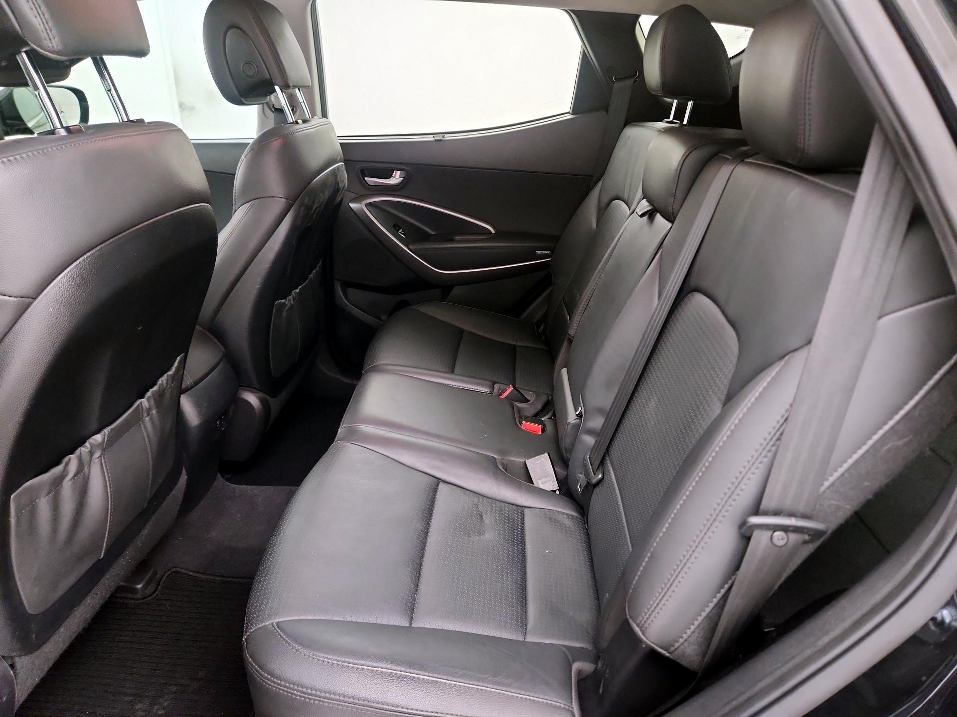 Thumbnail: 2016 Hyundai Santa Fe - 19