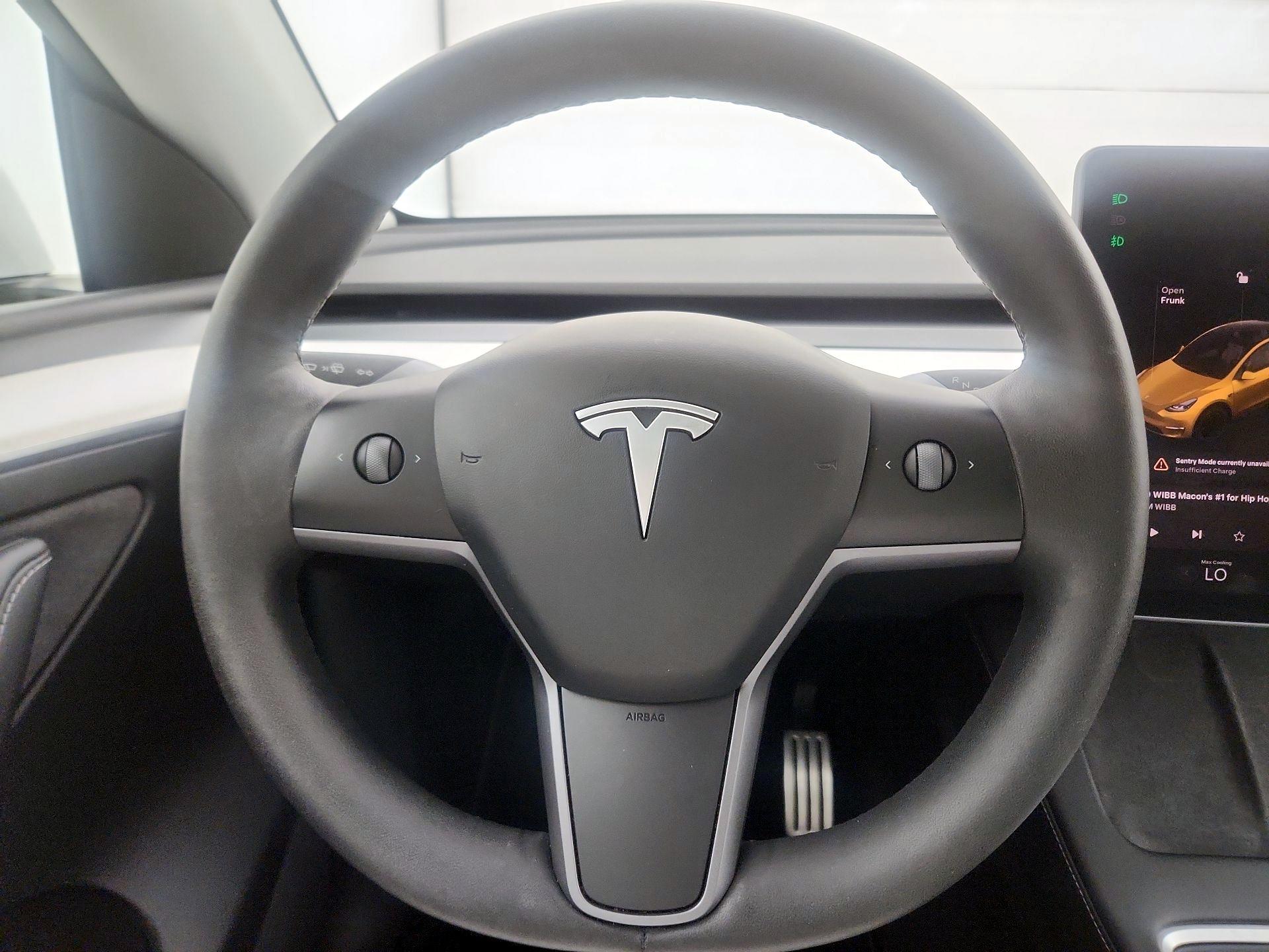 Thumbnail: 2023 Tesla Model Y - 10