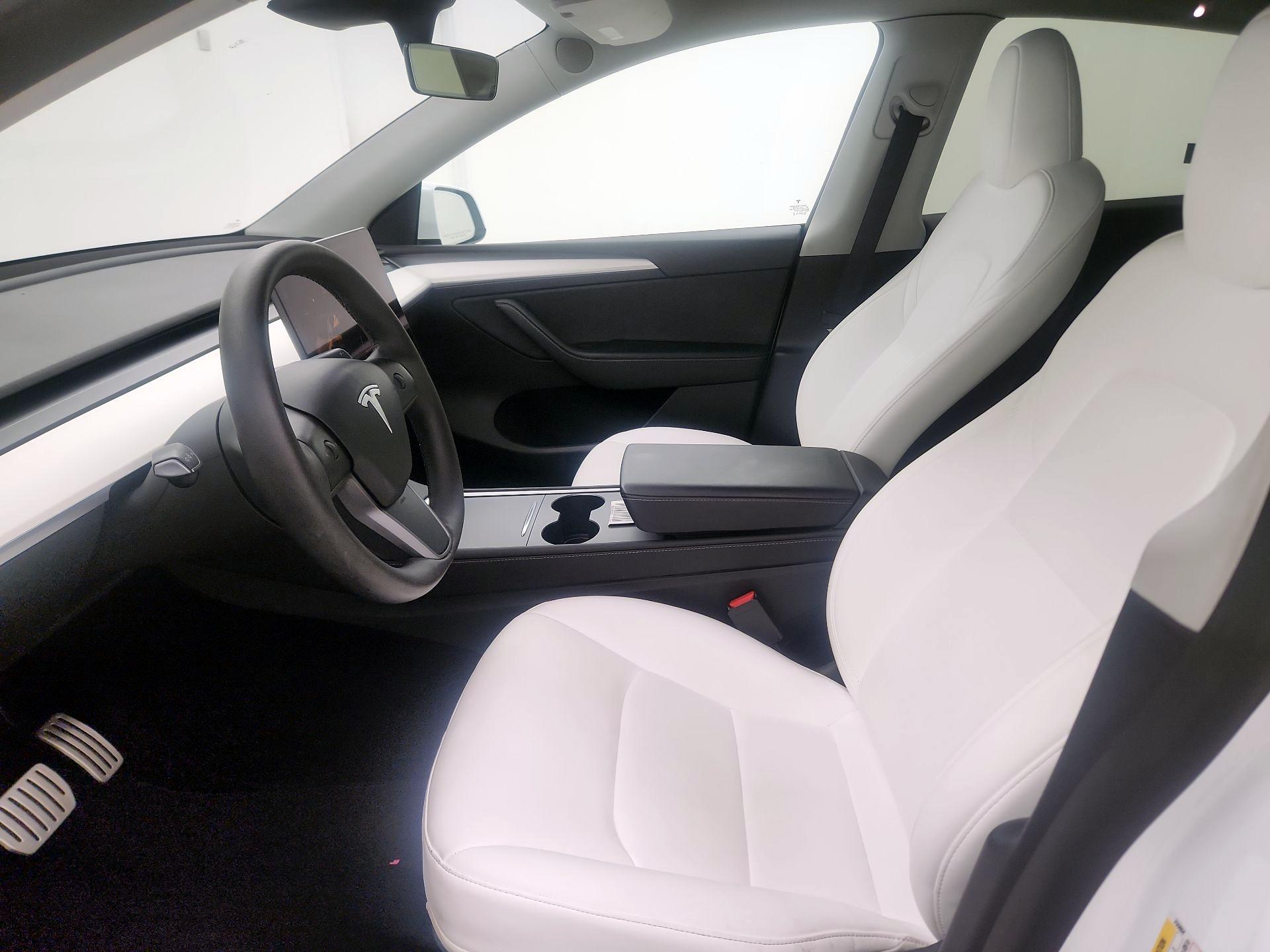 Thumbnail: 2023 Tesla Model Y - 11