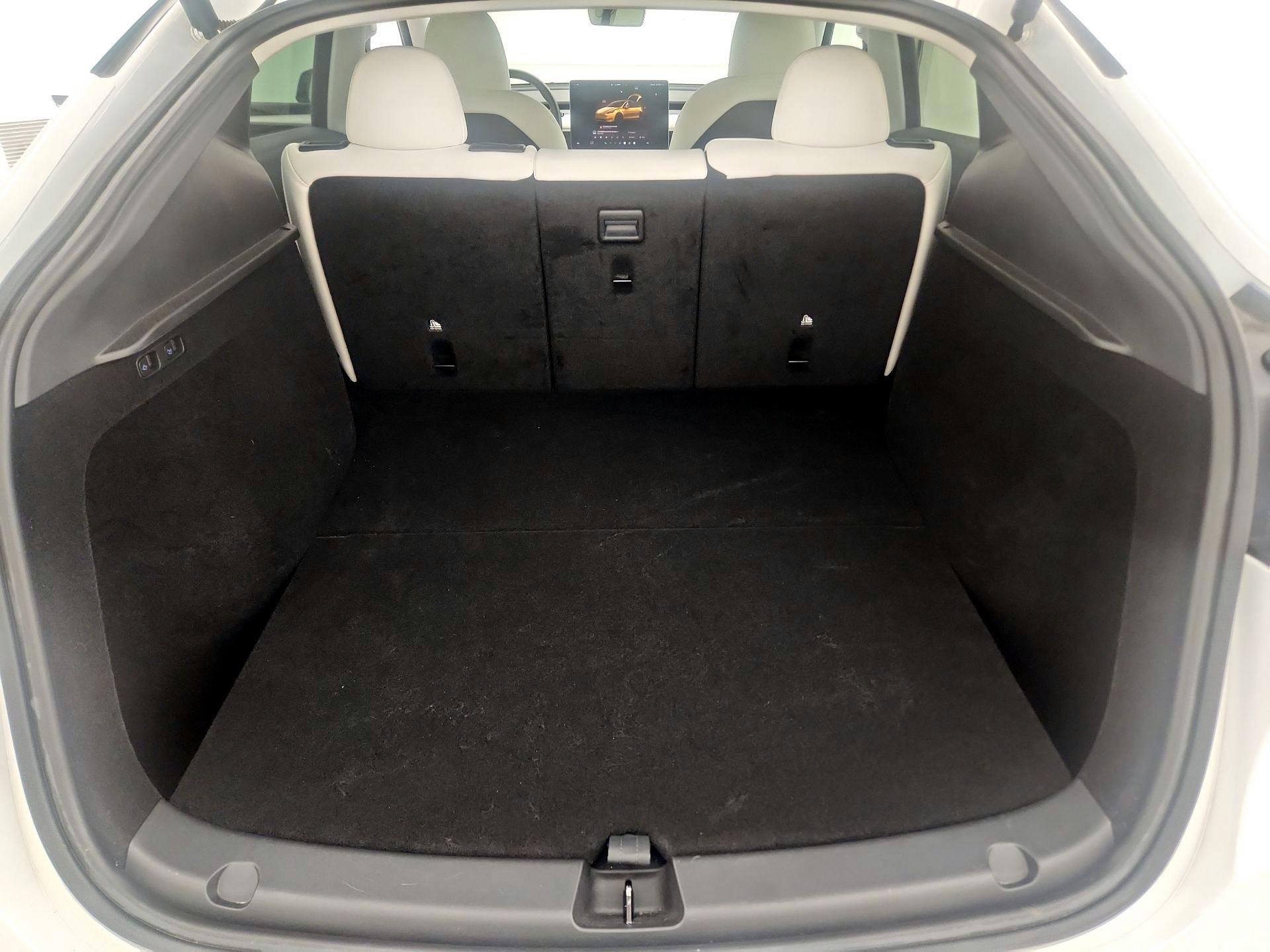 Thumbnail: 2023 Tesla Model Y - 20