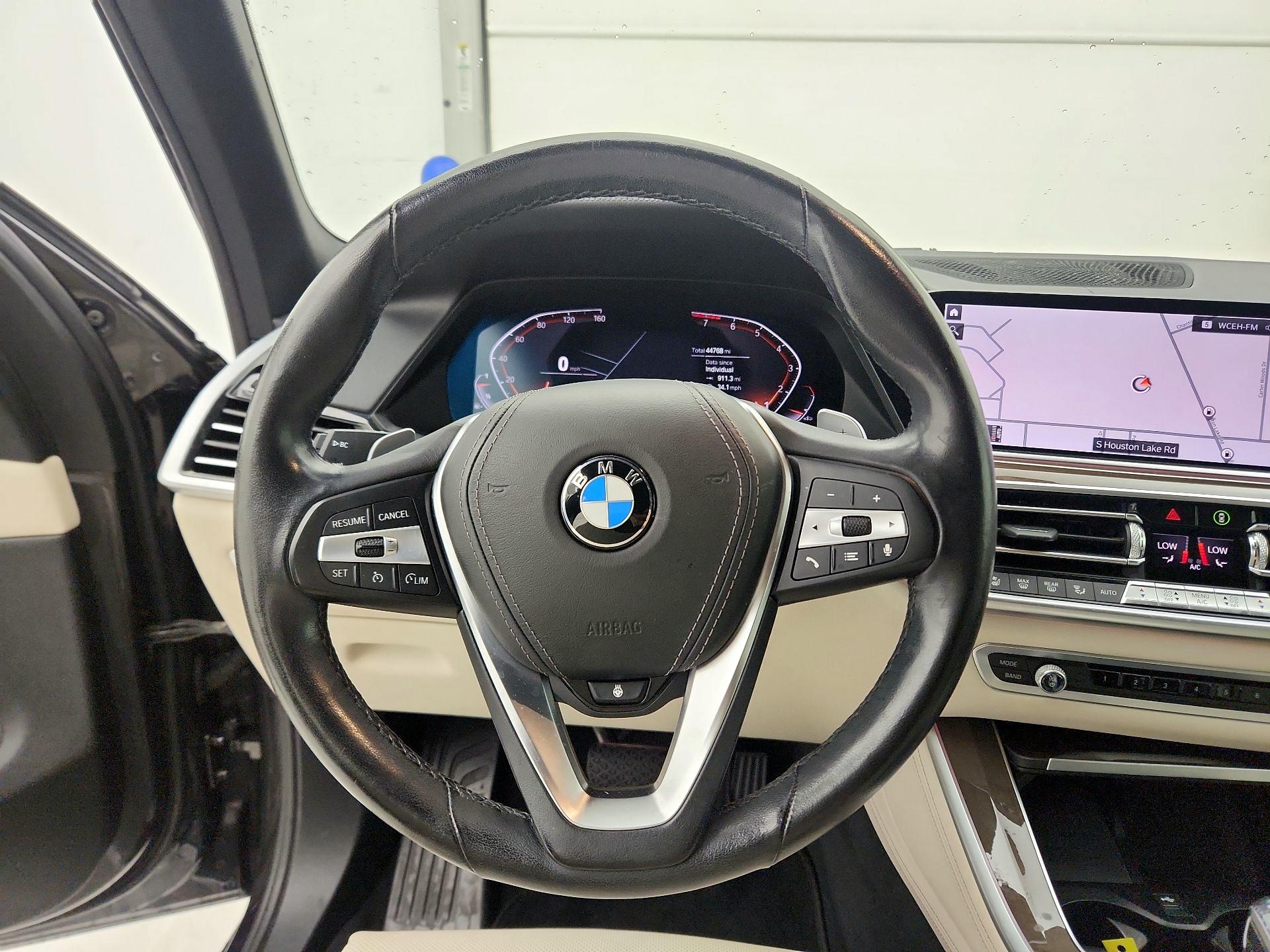 Thumbnail: 2020 BMW X5 - 10
