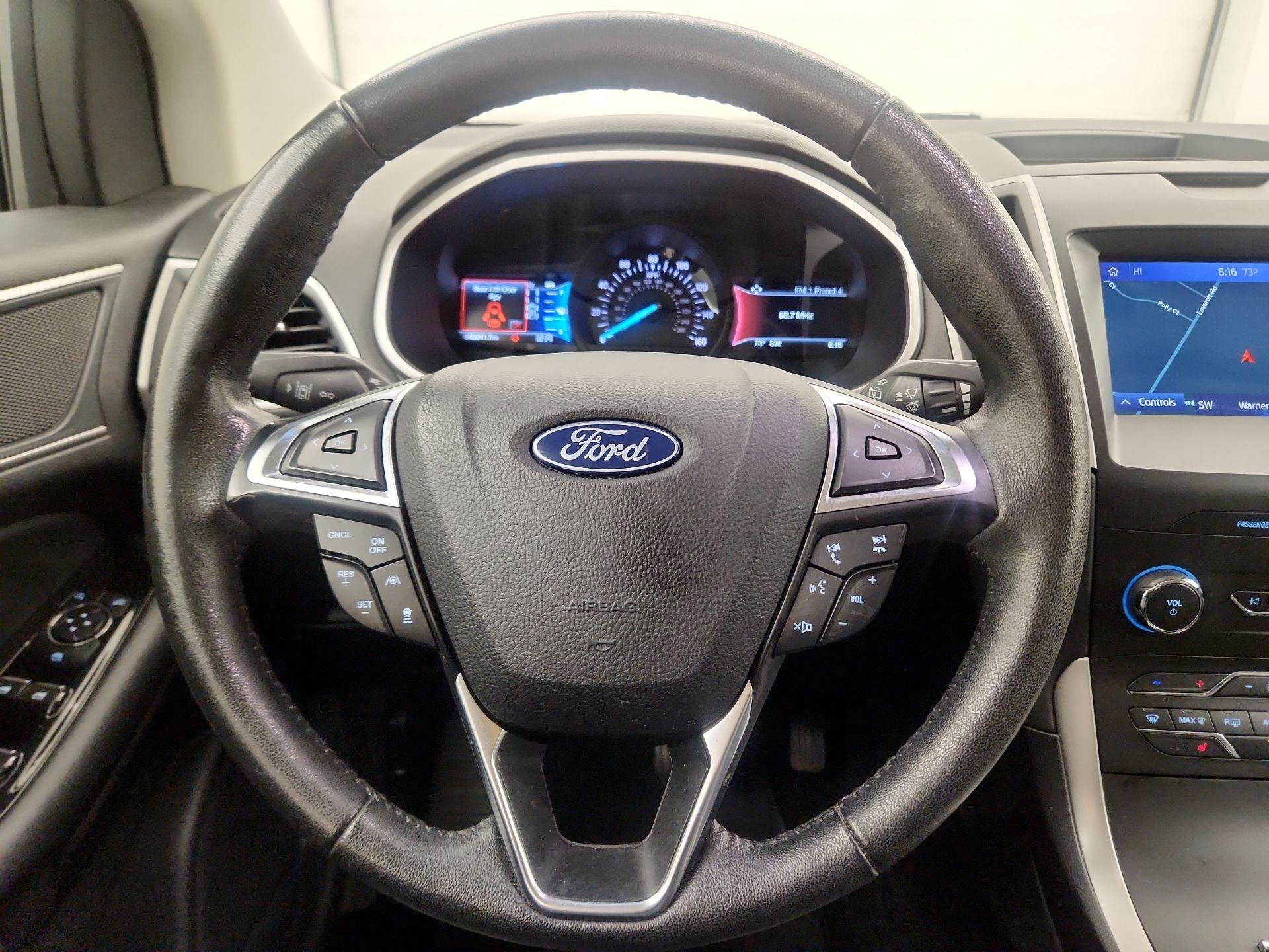 Thumbnail: 2020 Ford Edge - 10