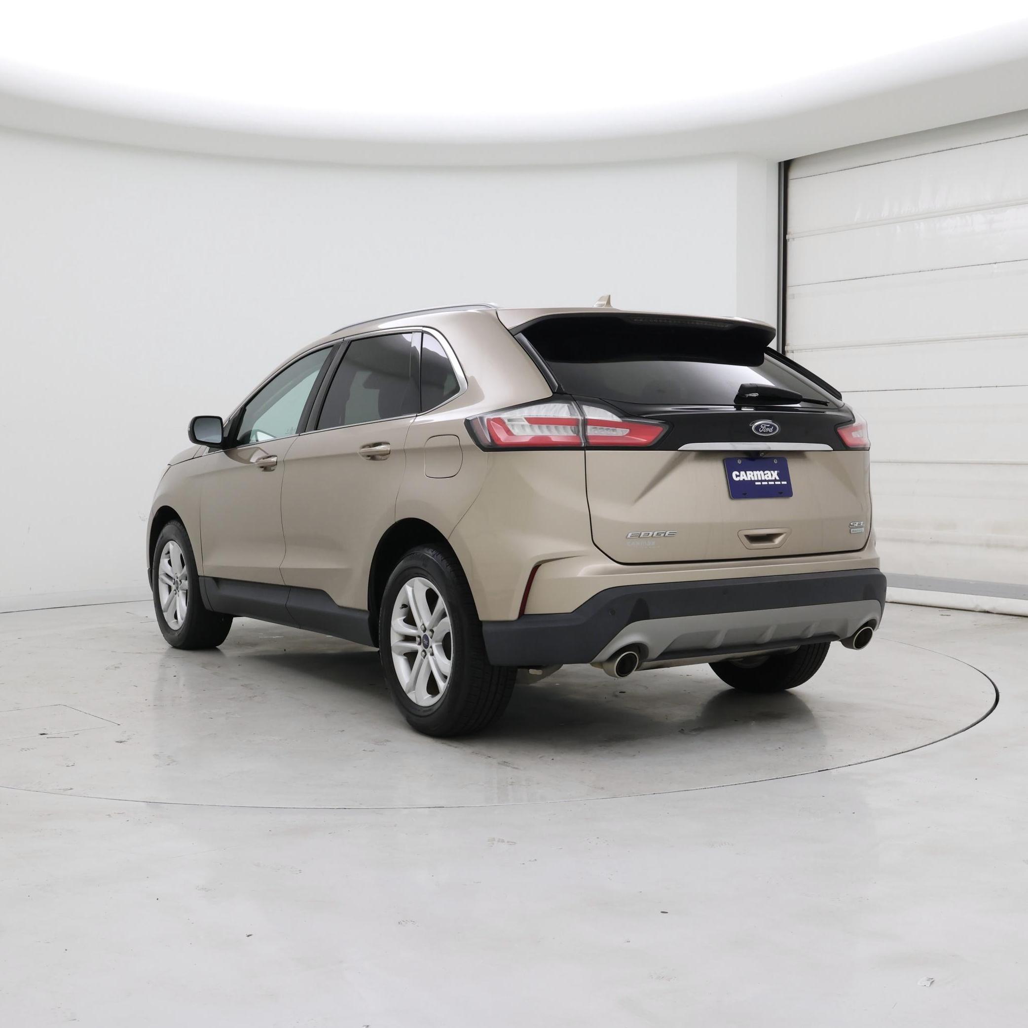 Thumbnail: 2020 Ford Edge - 2