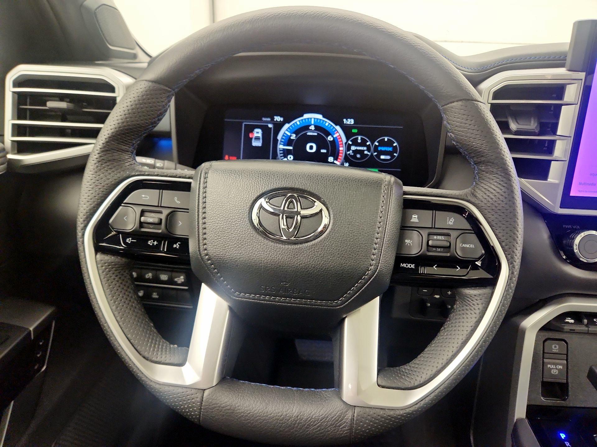 Thumbnail: 2024 Toyota Tundra - 10