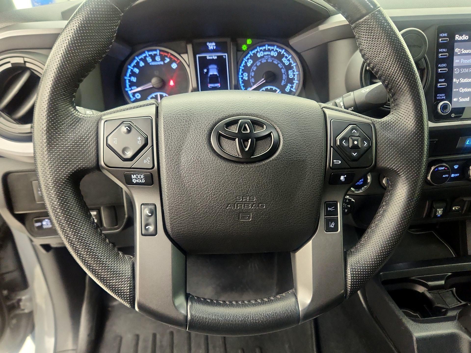 Thumbnail: 2021 Toyota Tacoma - 10