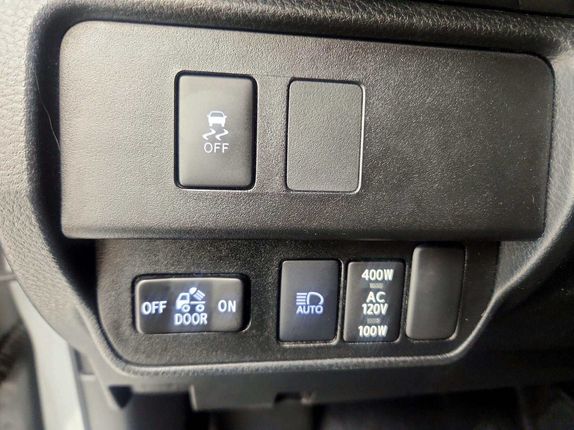 Thumbnail: 2021 Toyota Tacoma - 13