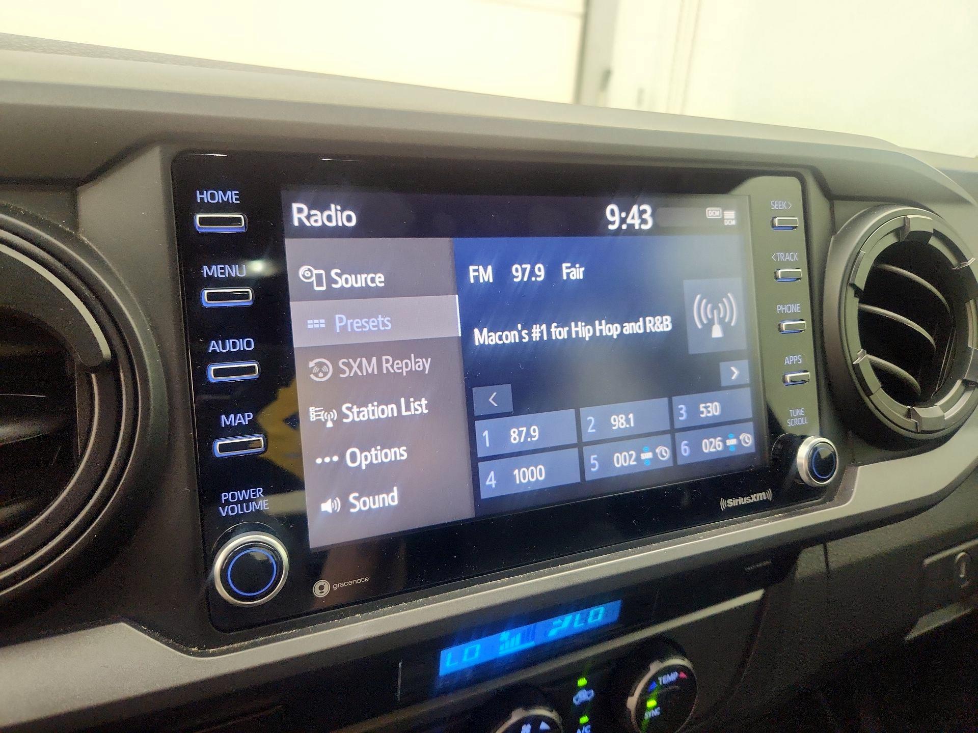 Thumbnail: 2021 Toyota Tacoma - 15