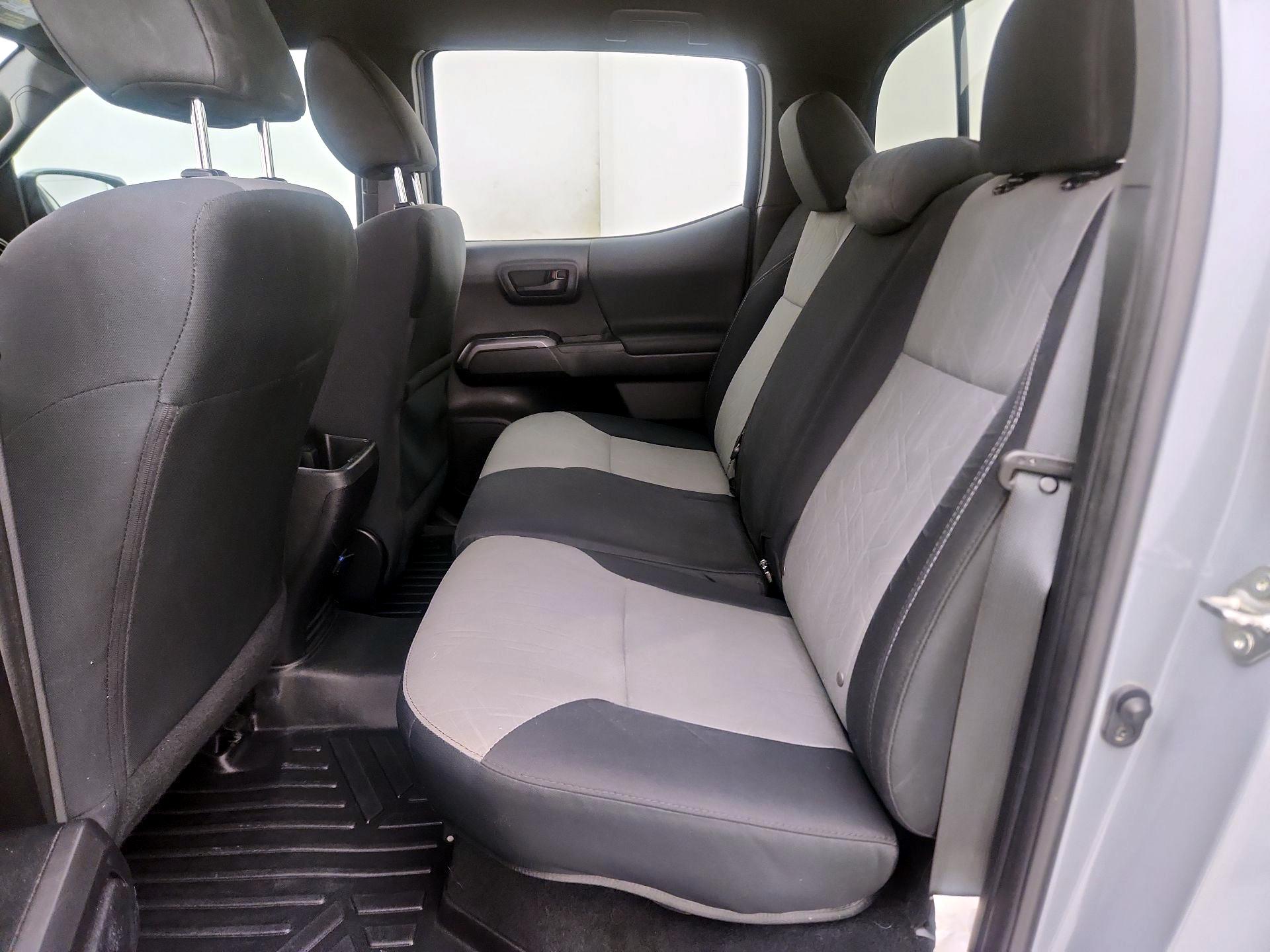 Thumbnail: 2021 Toyota Tacoma - 19