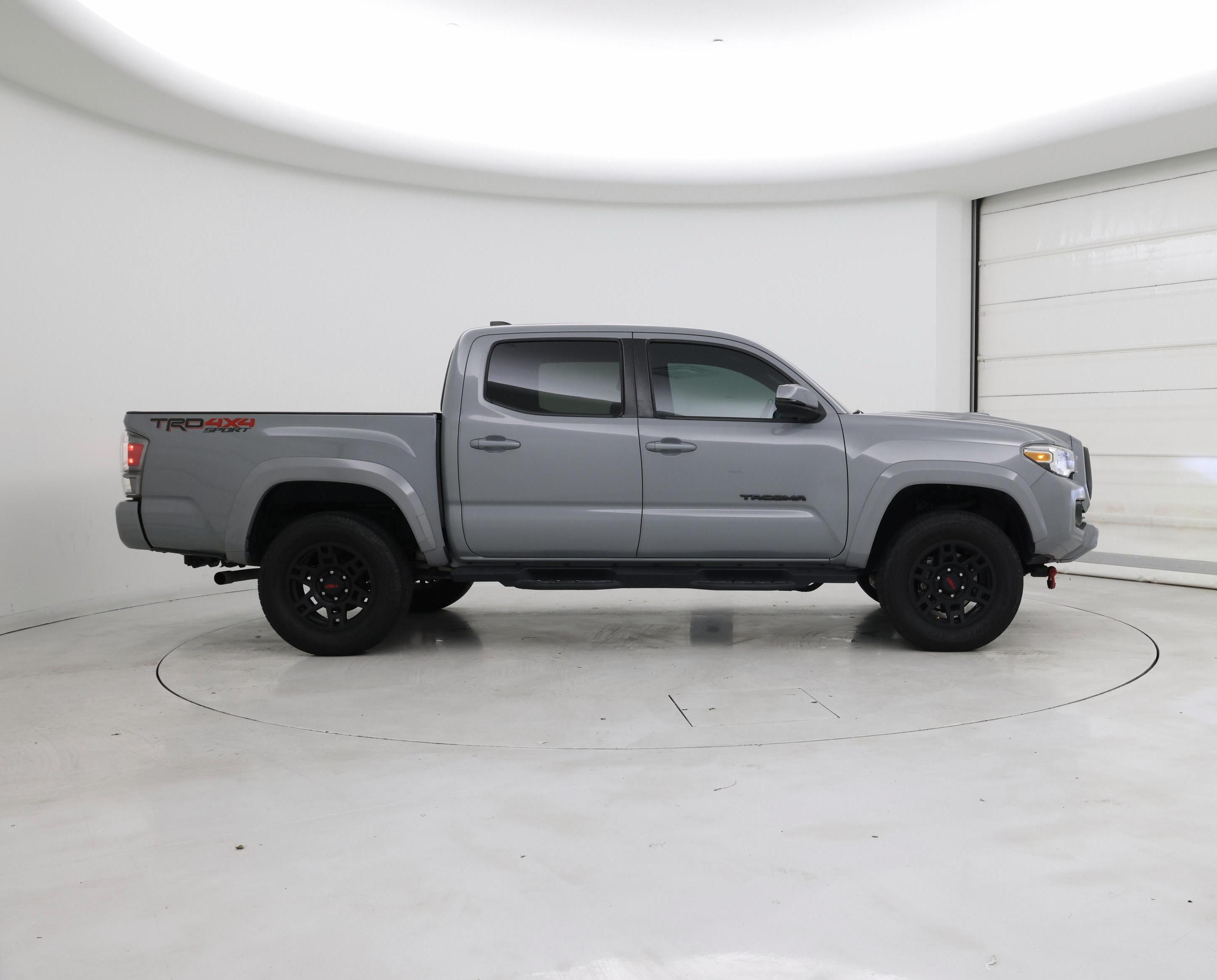 Thumbnail: 2021 Toyota Tacoma - 7