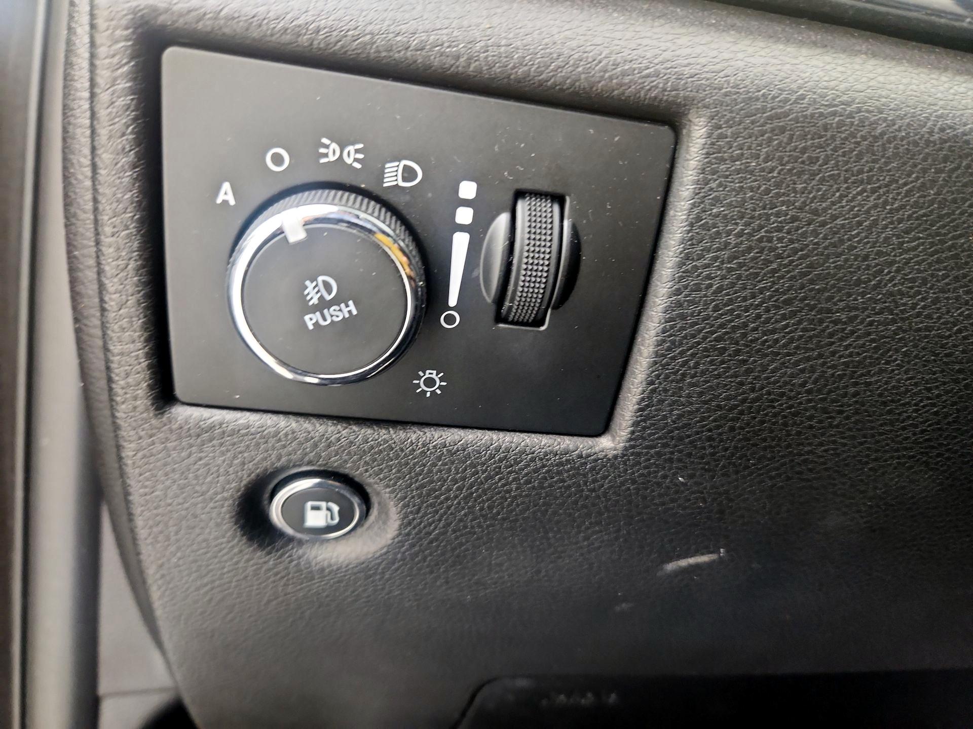 Thumbnail: 2019 Jeep Grand Cherokee - 13