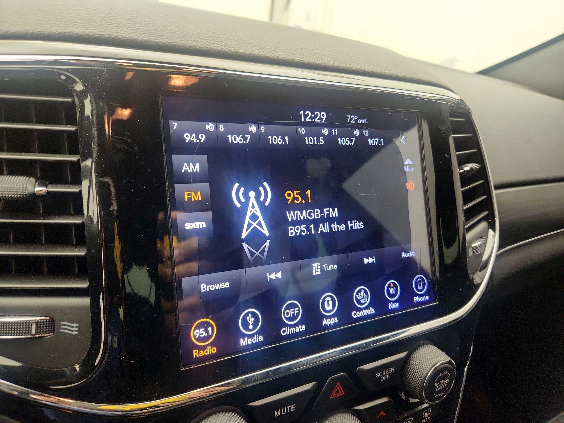 Thumbnail: 2019 Jeep Grand Cherokee - 16