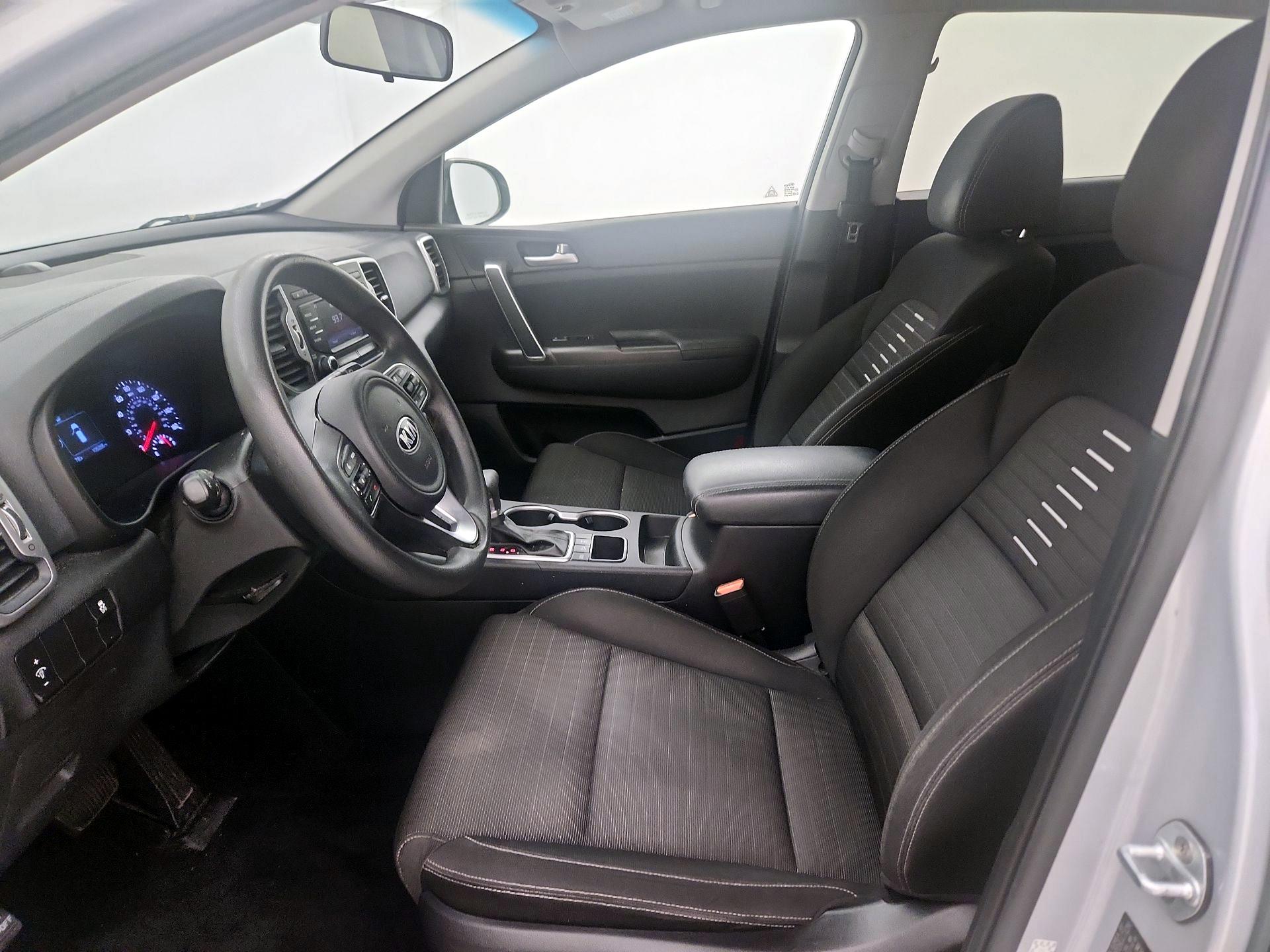 Thumbnail: 2017 Kia Sportage - 11
