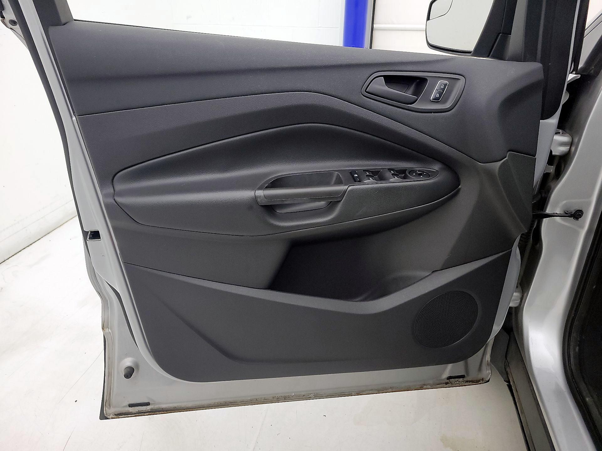 Thumbnail: 2016 Ford Escape - 12