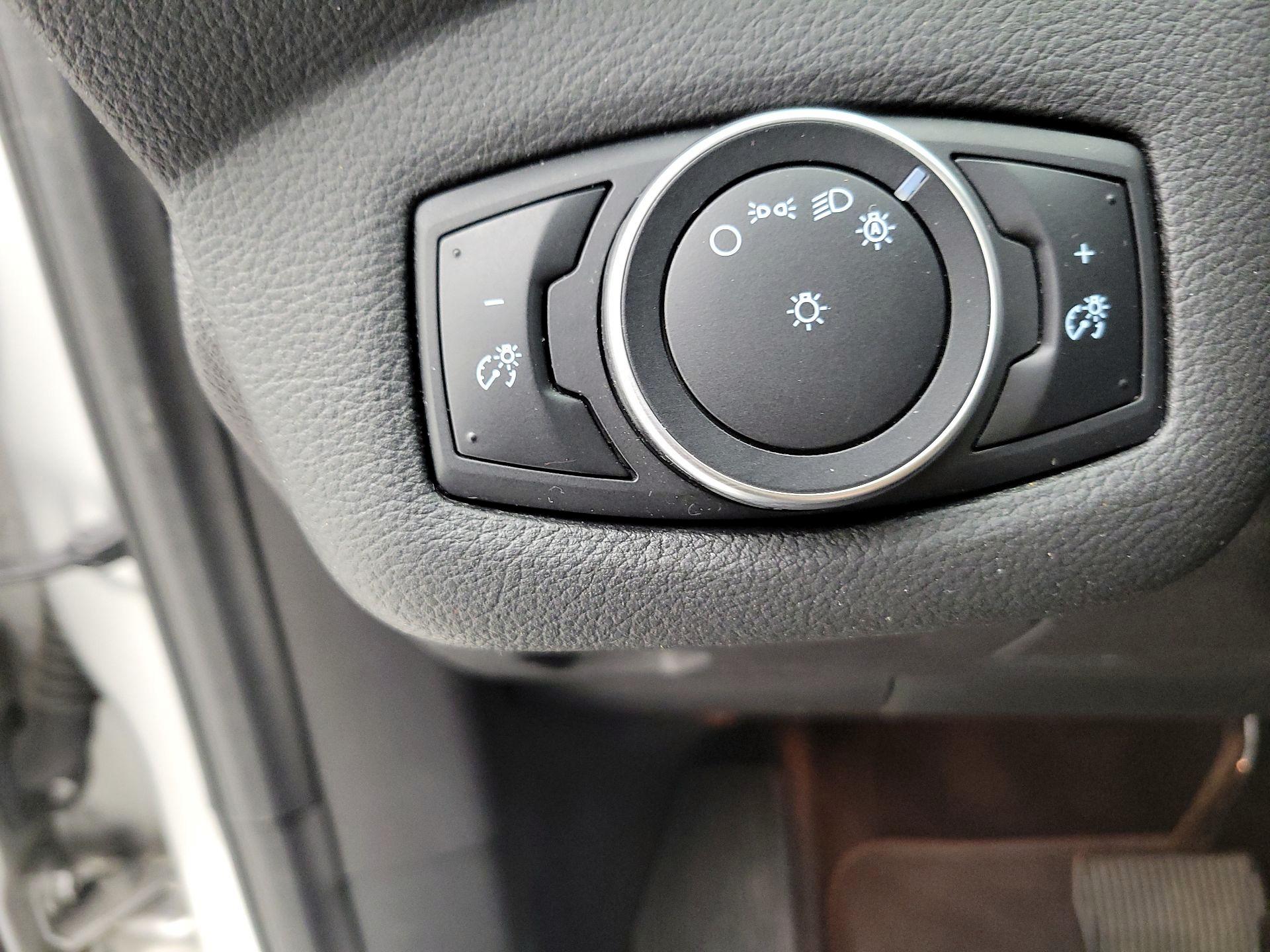 Thumbnail: 2016 Ford Escape - 13