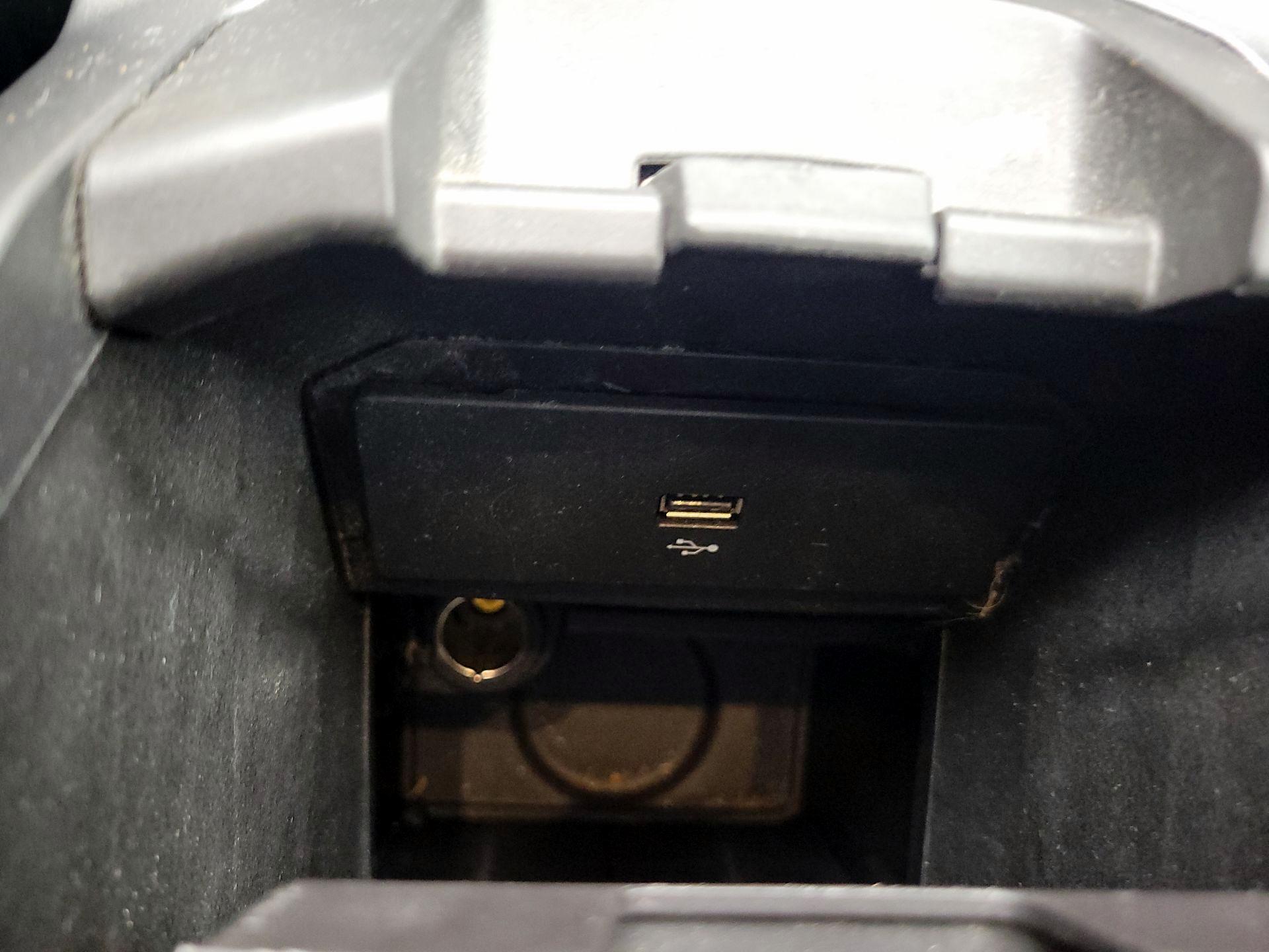 Thumbnail: 2016 Ford Escape - 18