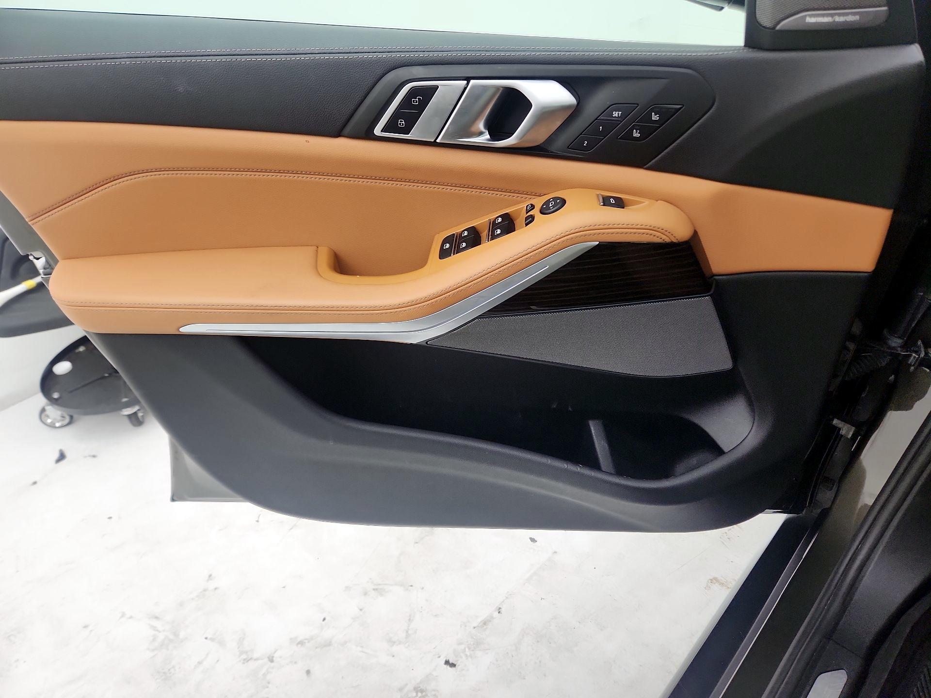 Thumbnail: 2021 BMW X5 - 12