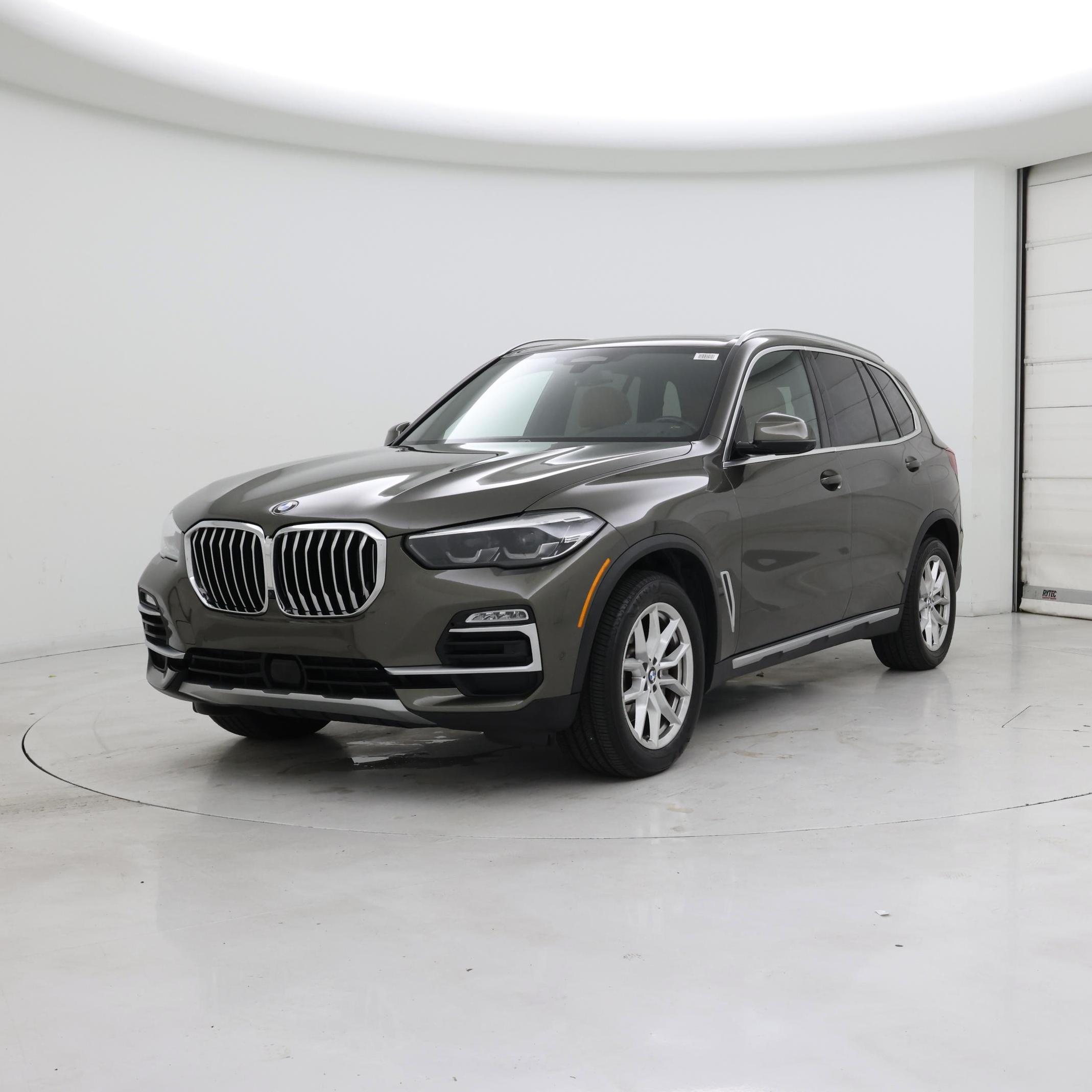 Thumbnail: 2021 BMW X5 - 4