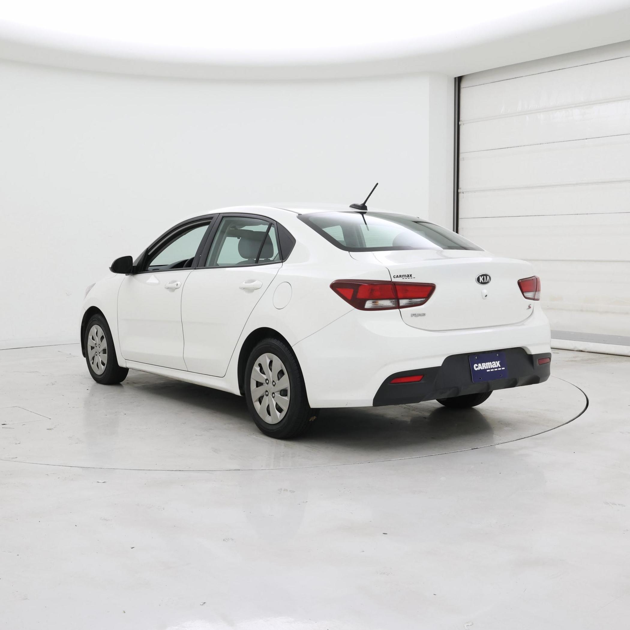 Thumbnail: 2018 Kia Rio - 2