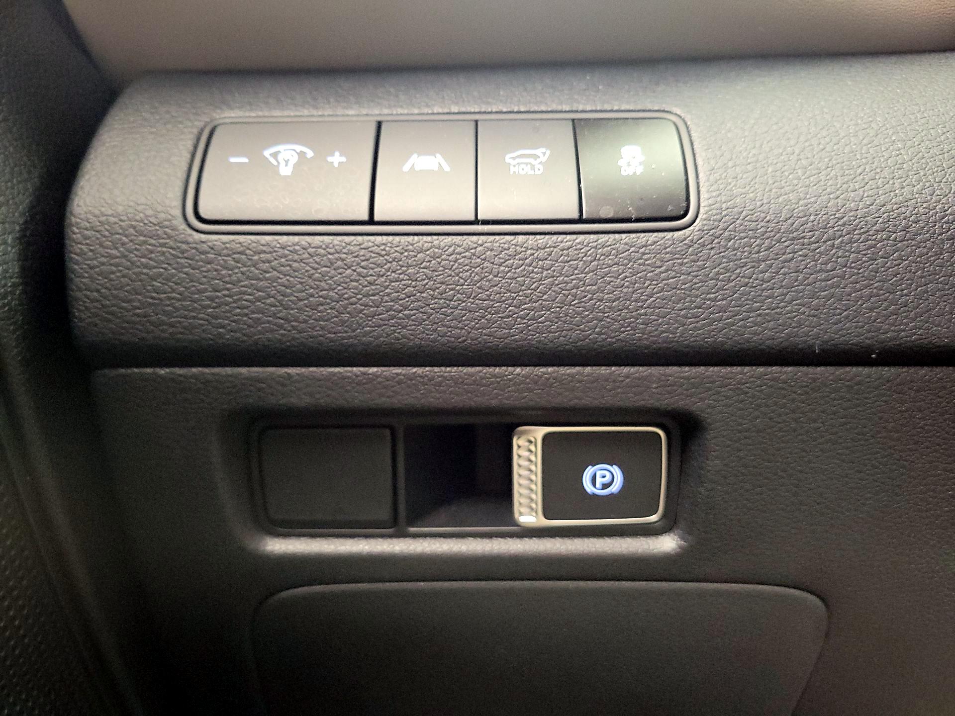 Thumbnail: 2023 Hyundai Santa Fe - 13