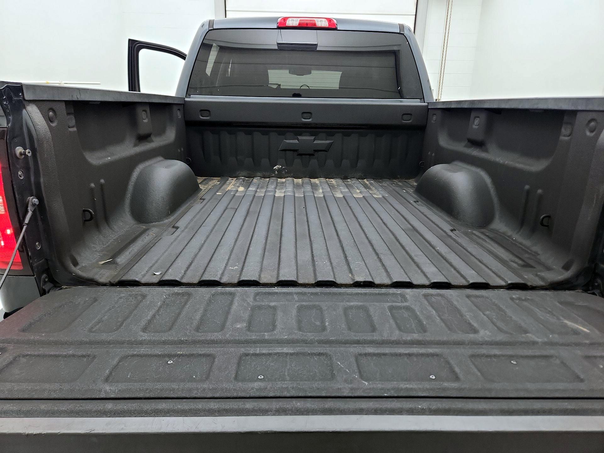 Thumbnail: 2018 Chevrolet Silverado 1500 - 19