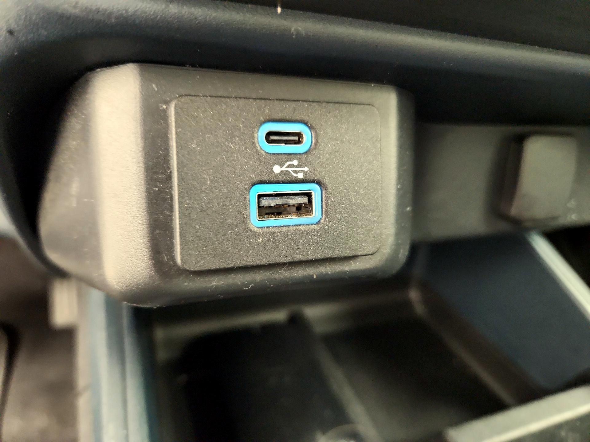 Thumbnail: 2022 Ford Maverick - 18