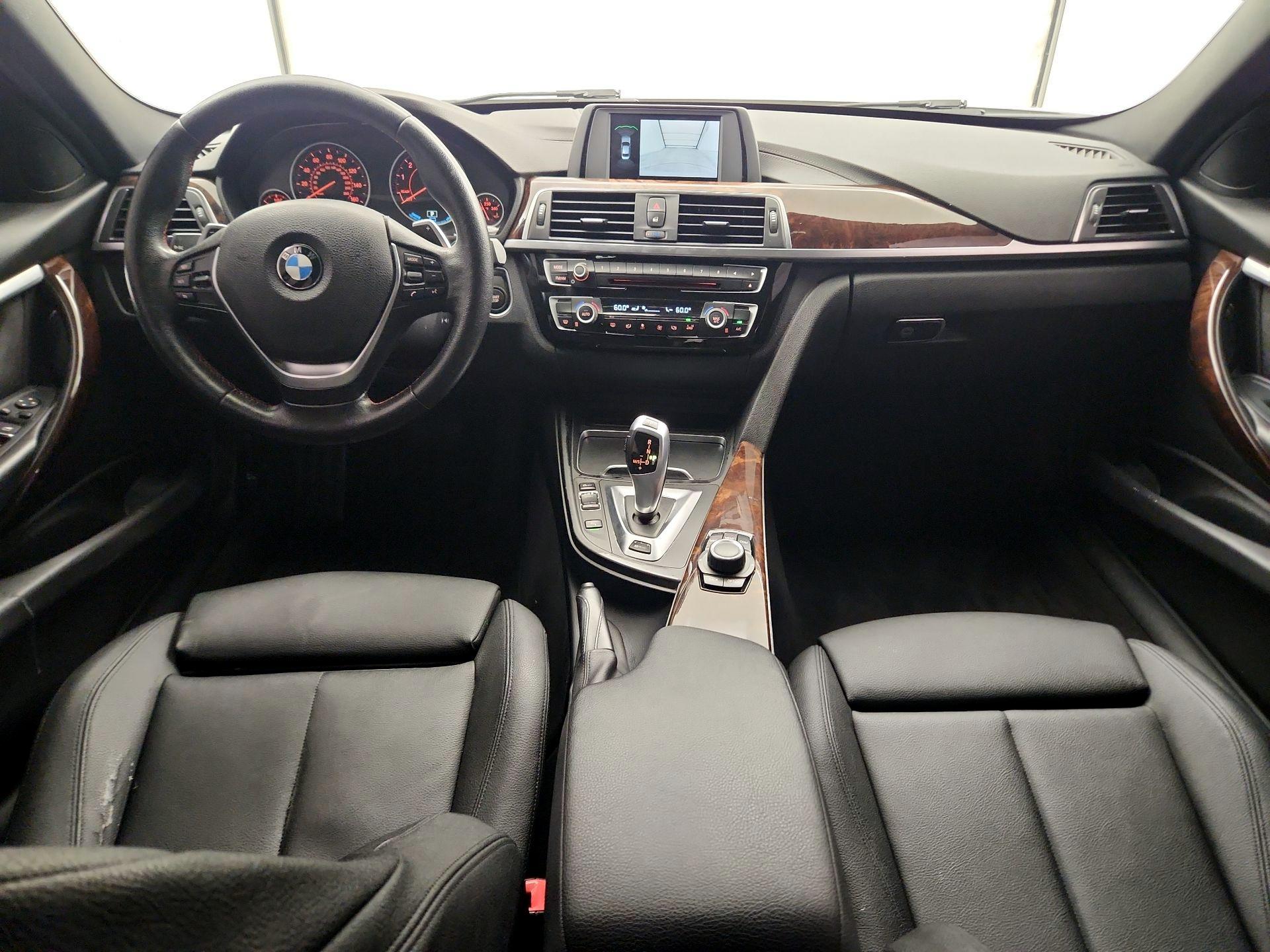 Thumbnail: 2018 BMW 3 Series - 9