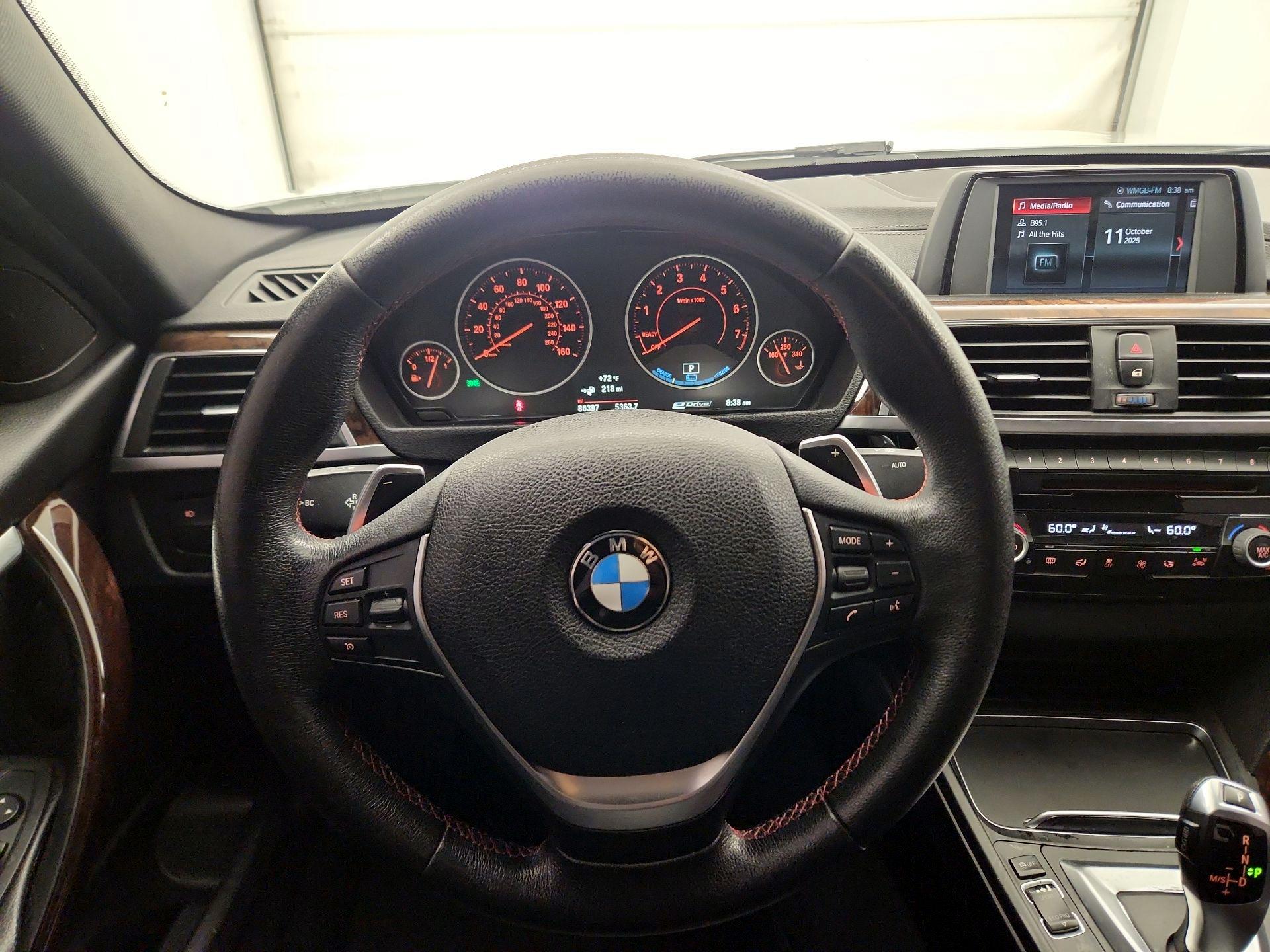 Thumbnail: 2018 BMW 3 Series - 10