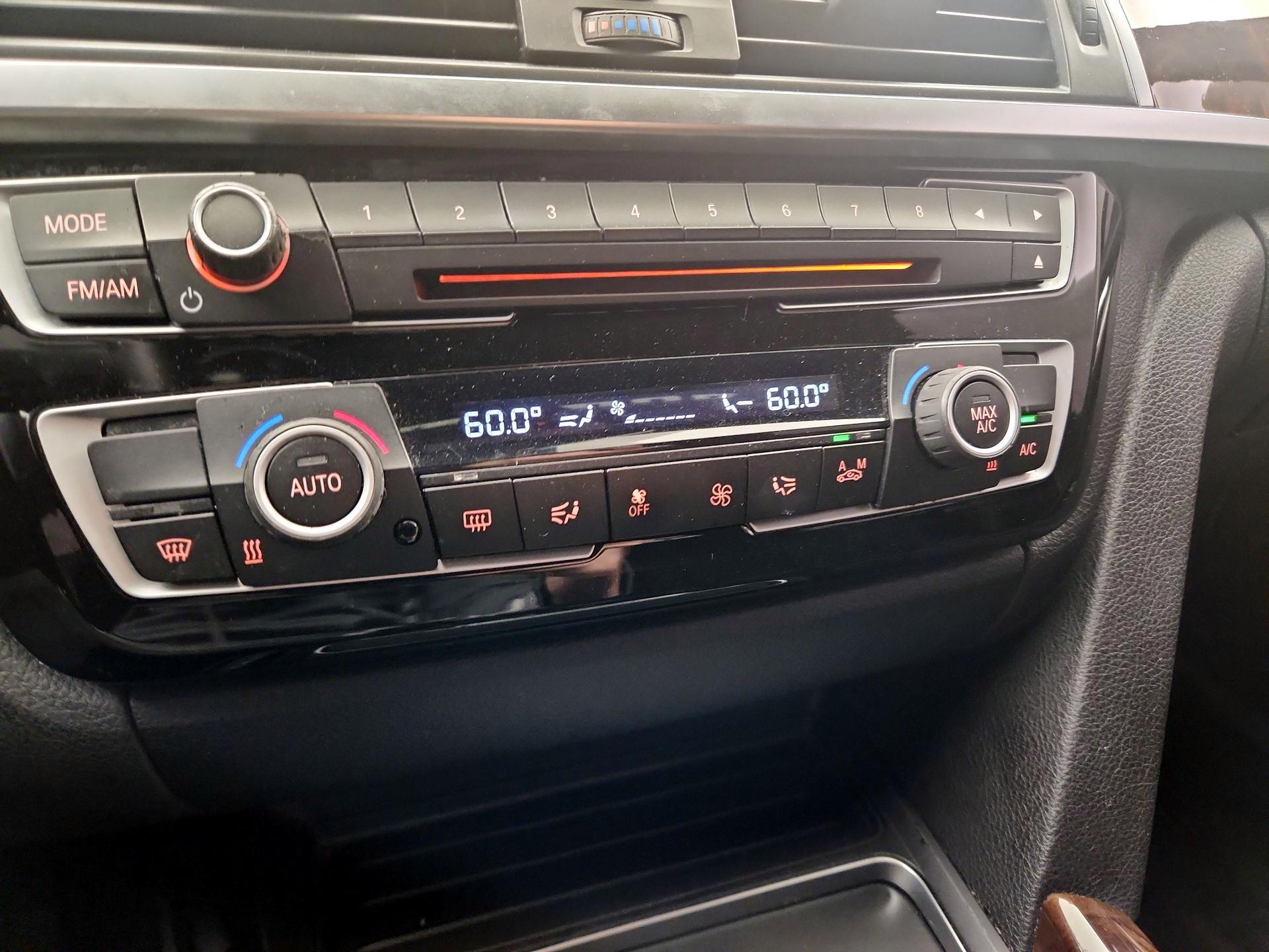 Thumbnail: 2018 BMW 3 Series - 16