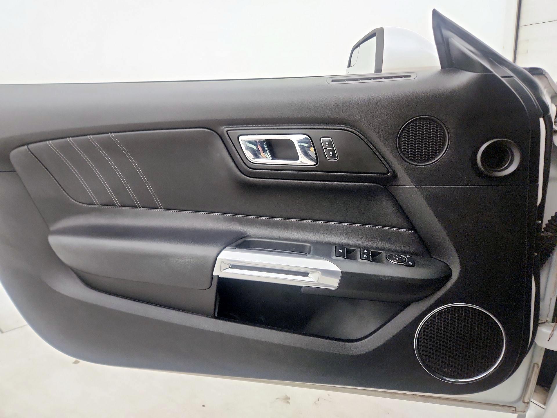 Thumbnail: 2017 Ford Mustang - 12