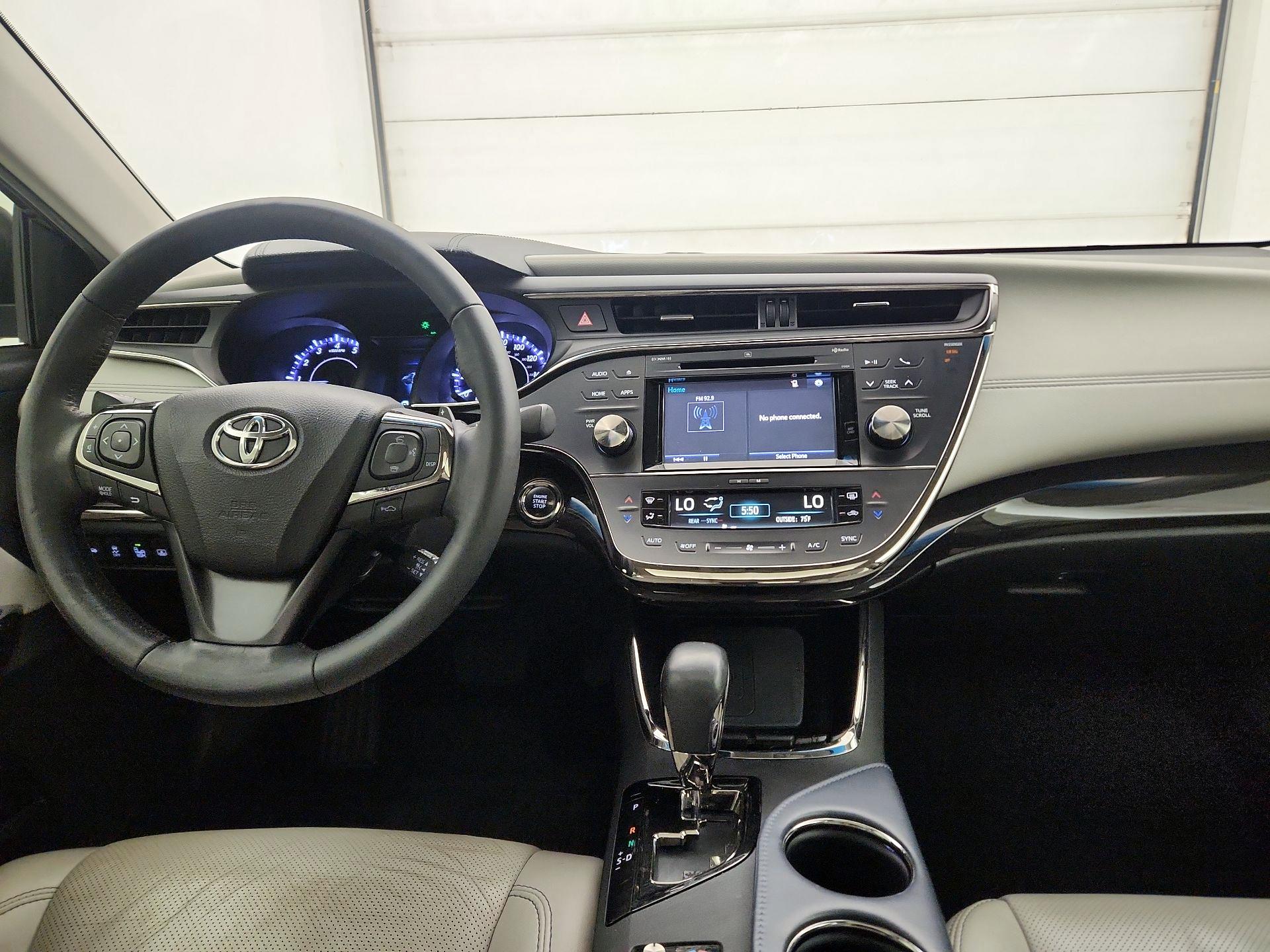 Thumbnail: 2015 Toyota Avalon - 9