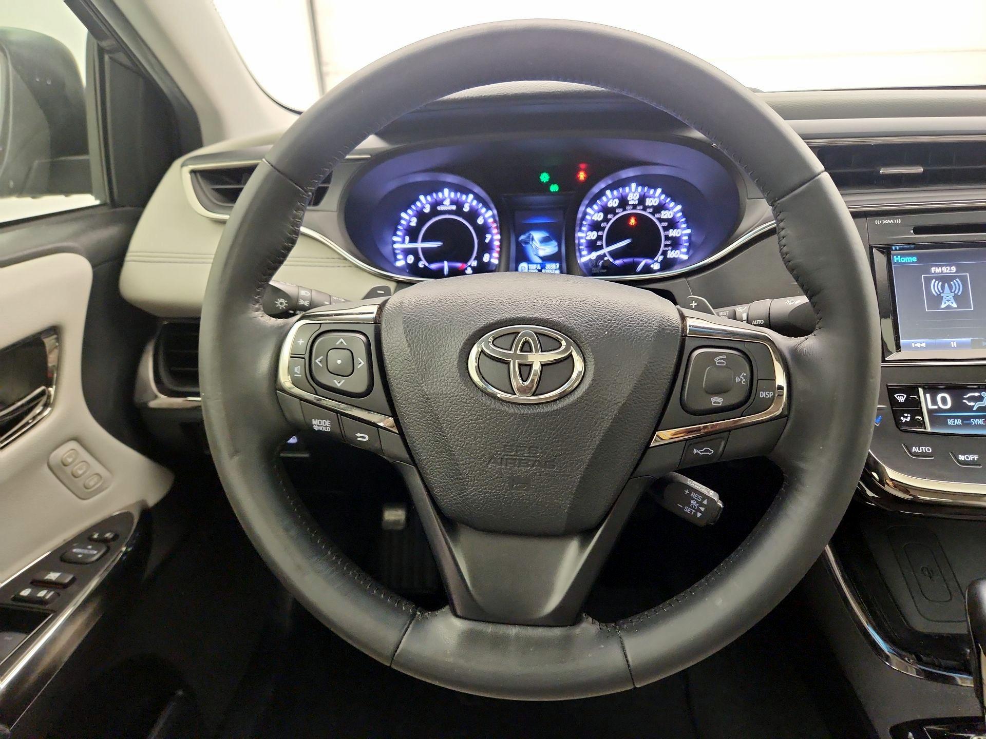 Thumbnail: 2015 Toyota Avalon - 10