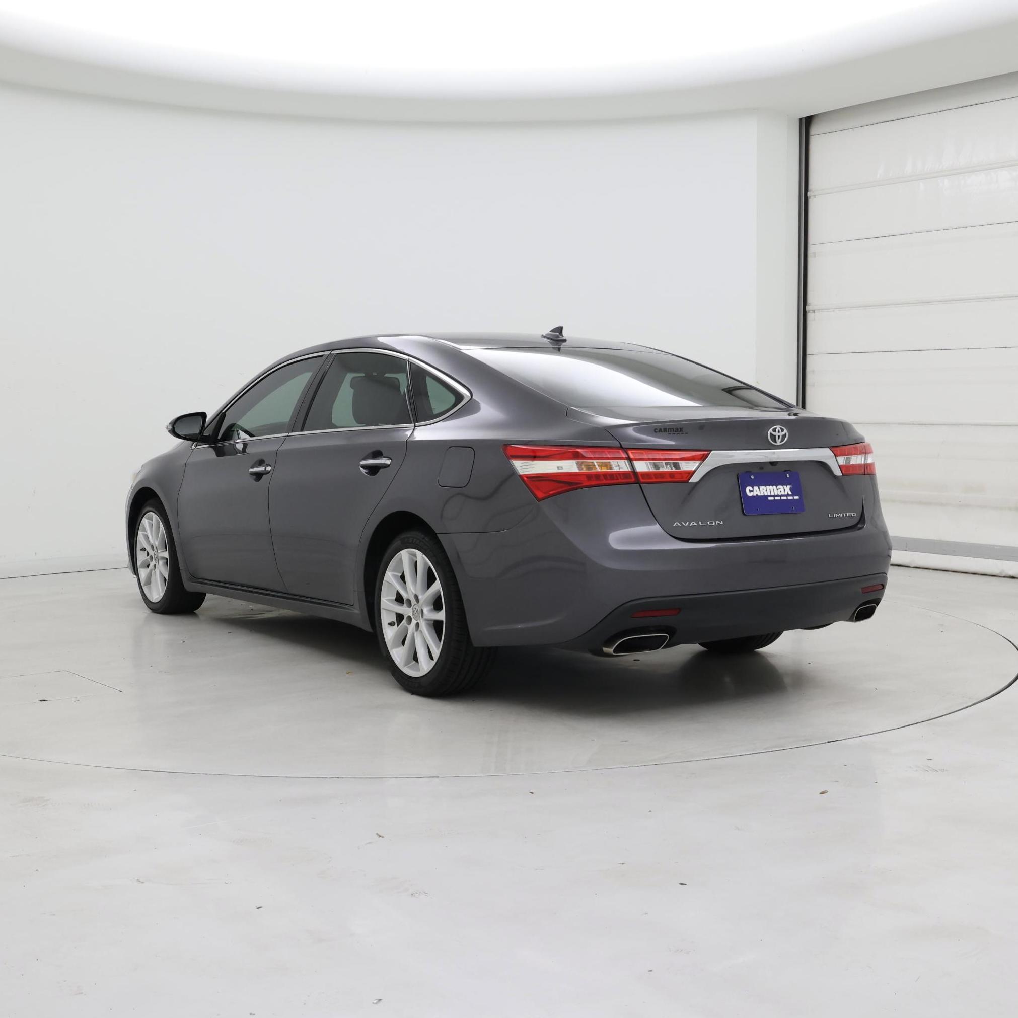 Thumbnail: 2015 Toyota Avalon - 2