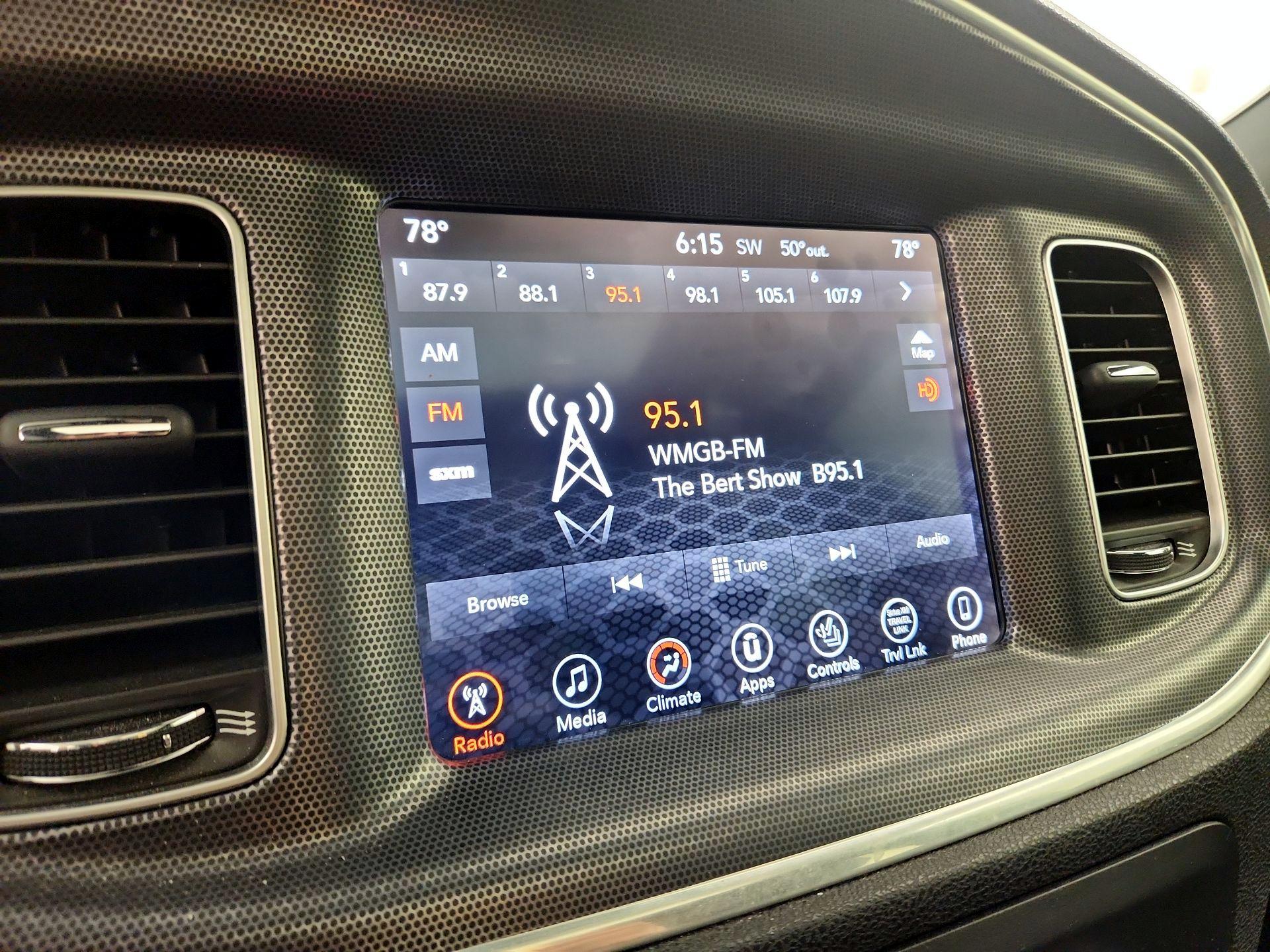 Thumbnail: 2017 Dodge Charger - 15