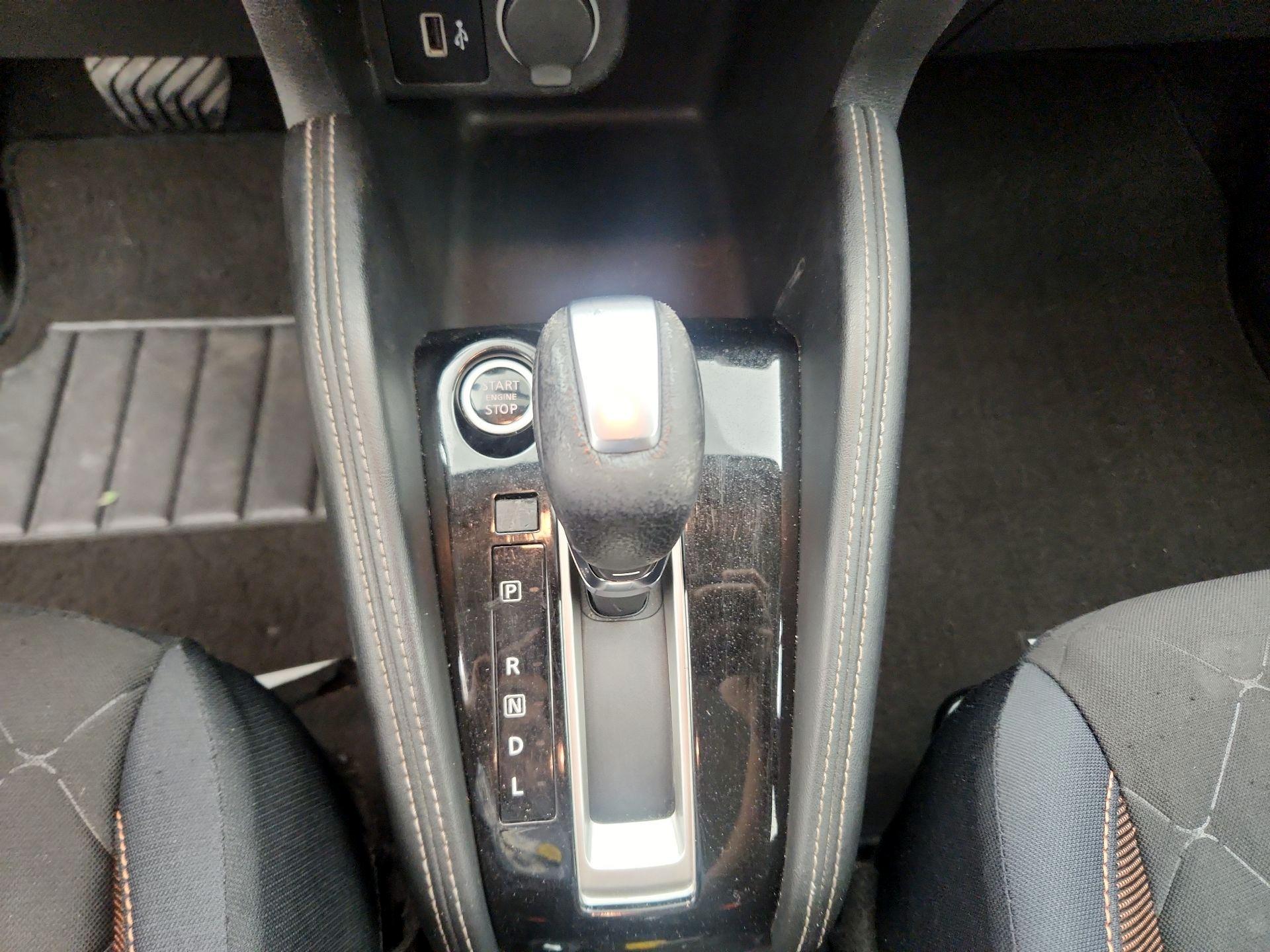 Thumbnail: 2018 Nissan Kicks - 17