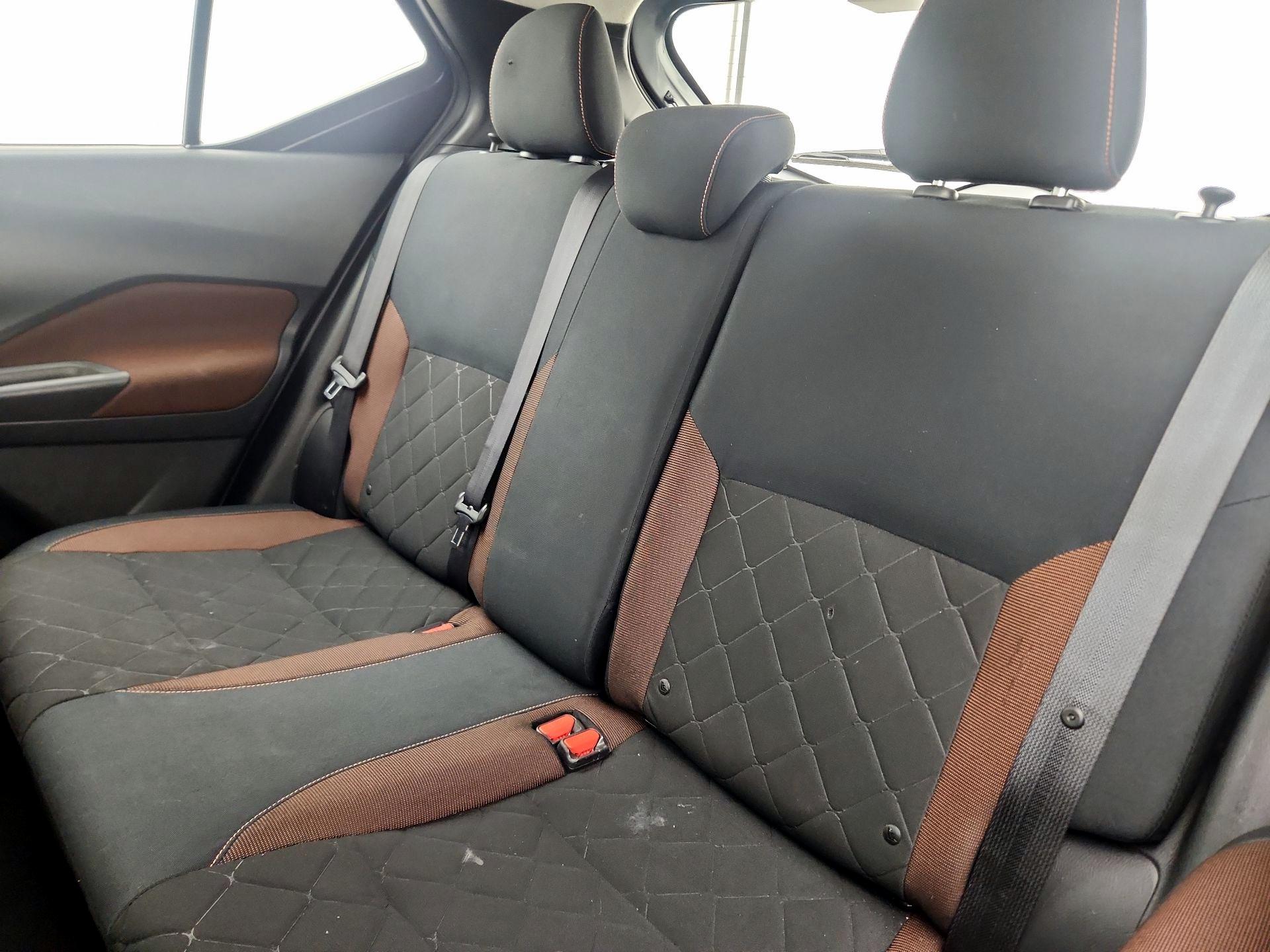 Thumbnail: 2018 Nissan Kicks - 19