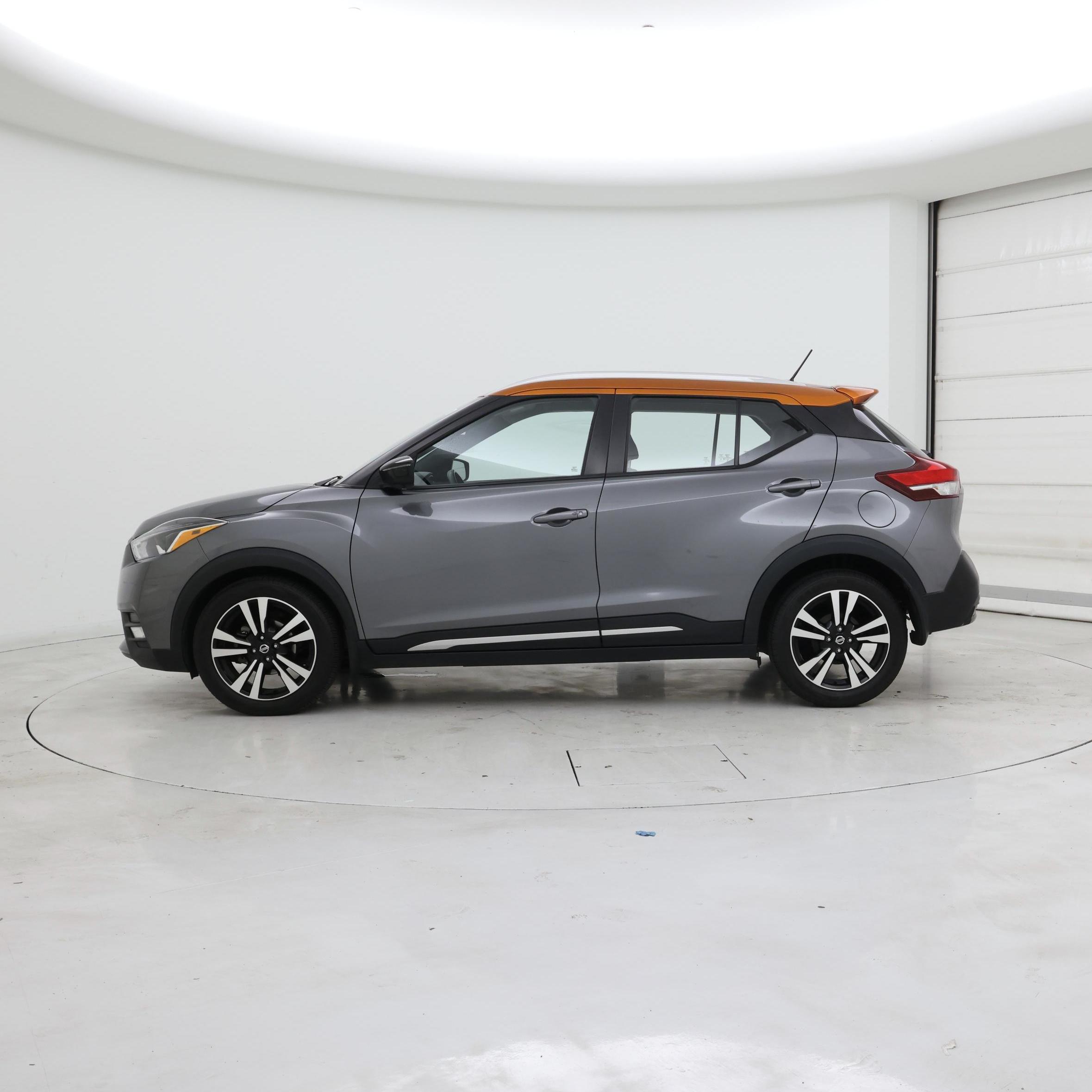 Thumbnail: 2018 Nissan Kicks - 3