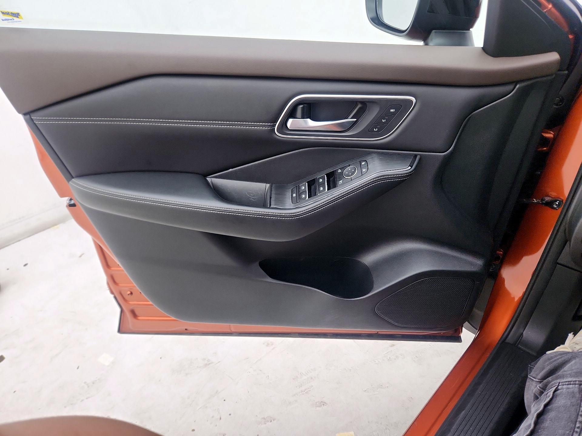 Thumbnail: 2021 Nissan Rogue - 12