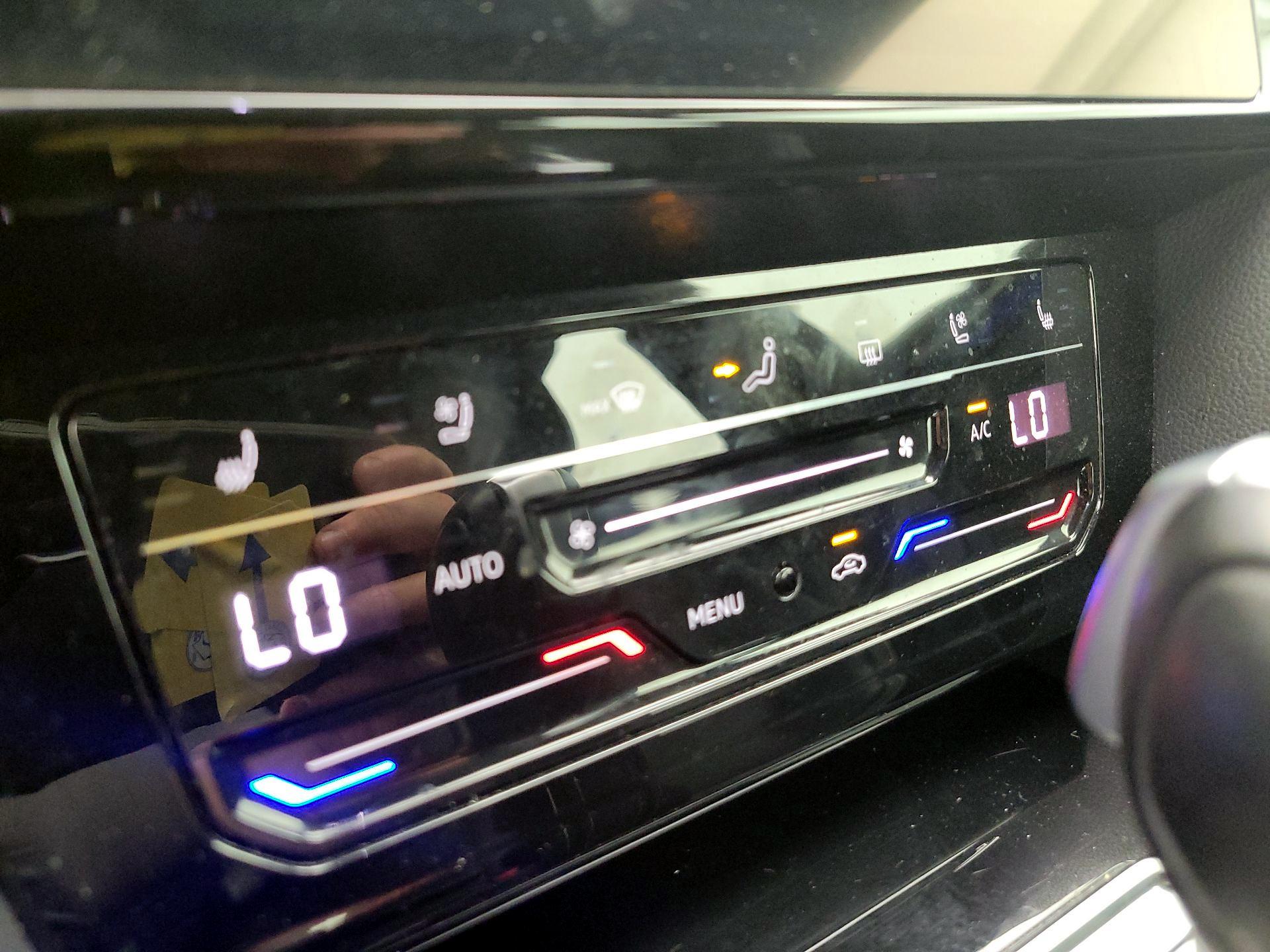 Thumbnail: 2021 Volkswagen Arteon - 17