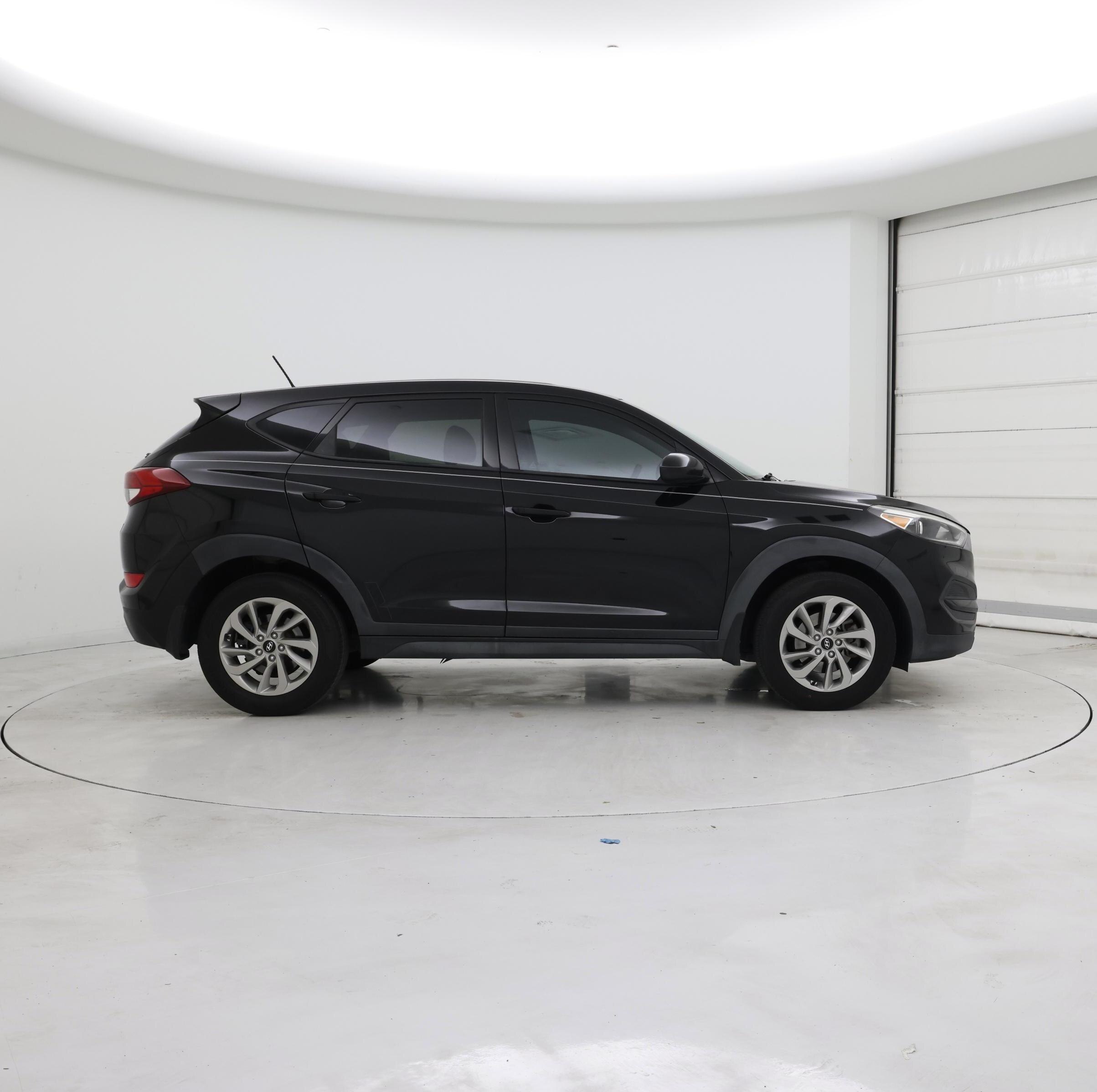 Thumbnail: 2017 Hyundai Tucson - 7