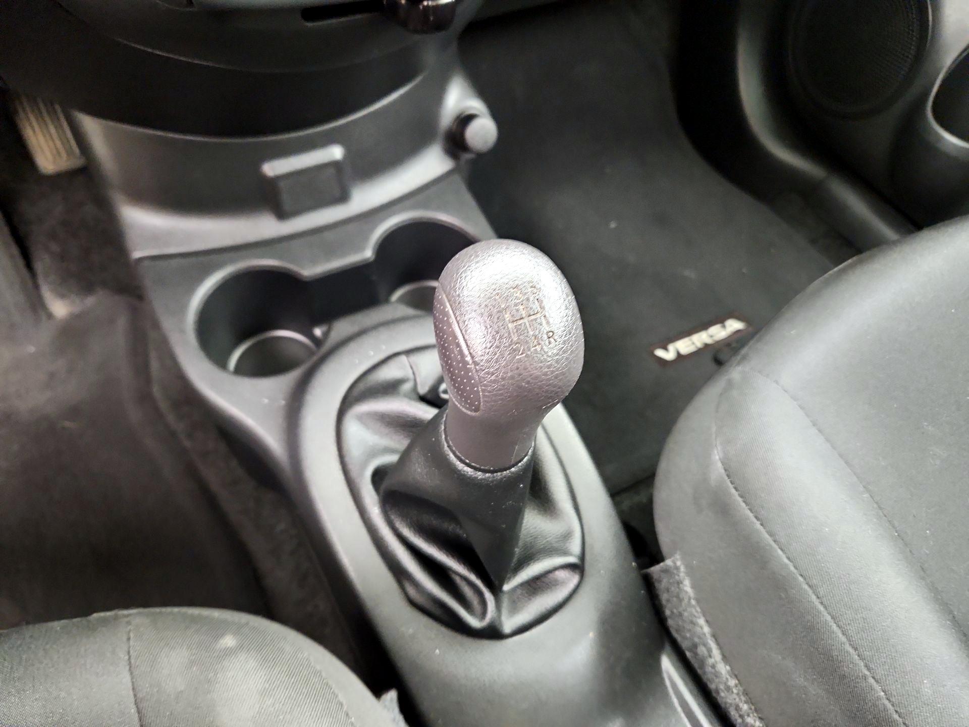 Thumbnail: 2017 Nissan Versa - 16