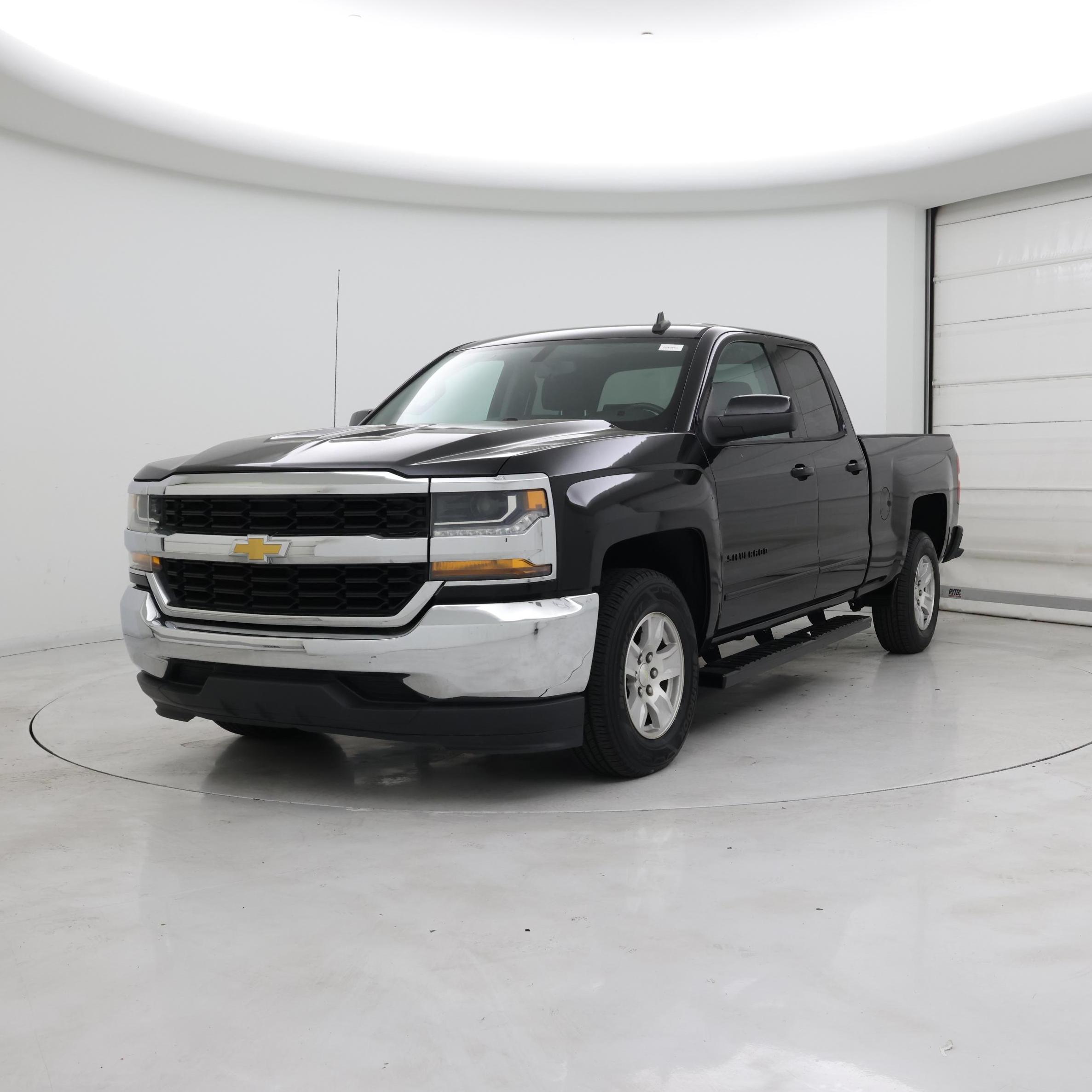 Thumbnail: 2018 Chevrolet Silverado 1500 - 4