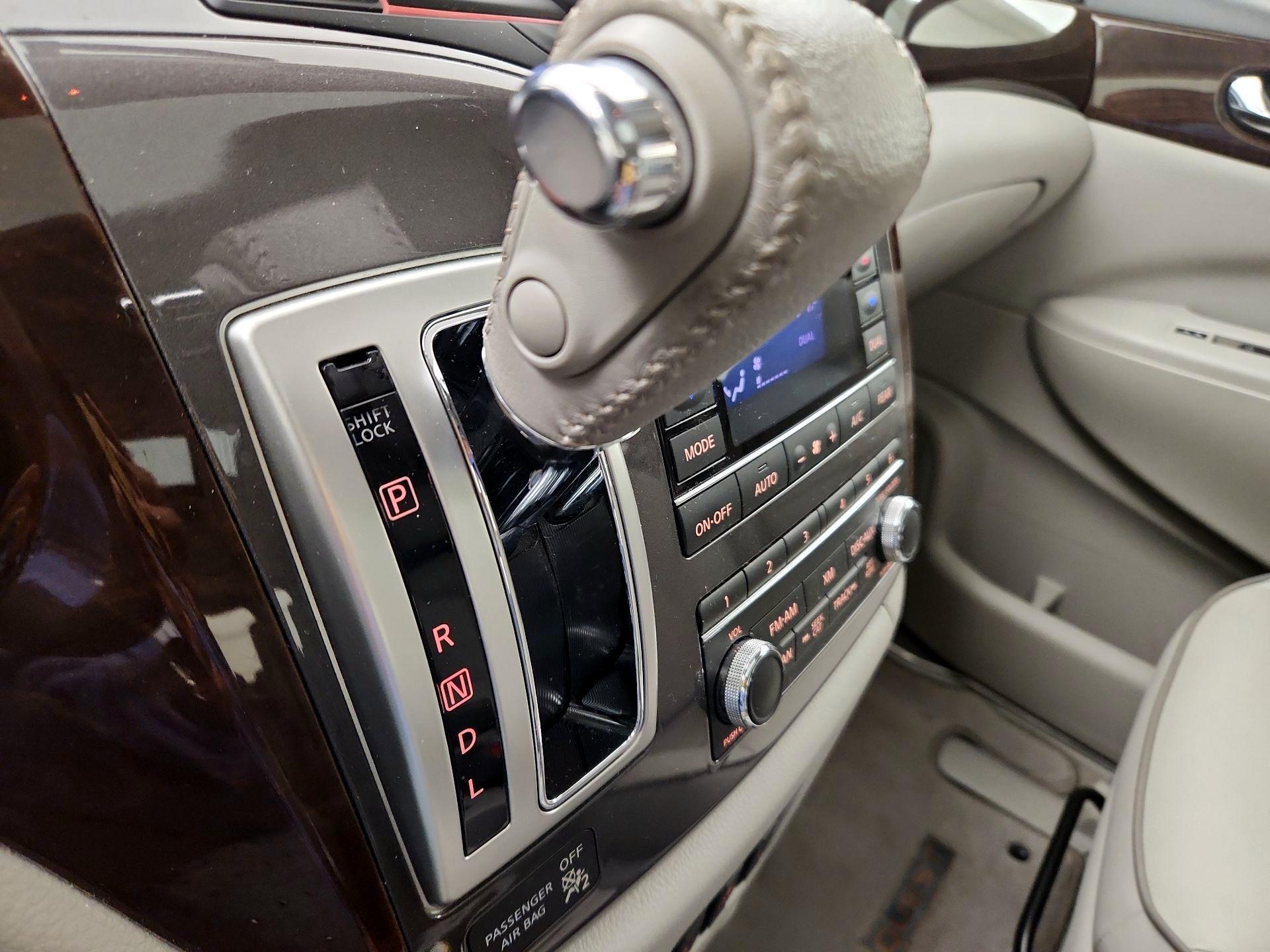 Thumbnail: 2016 Nissan Quest - 17
