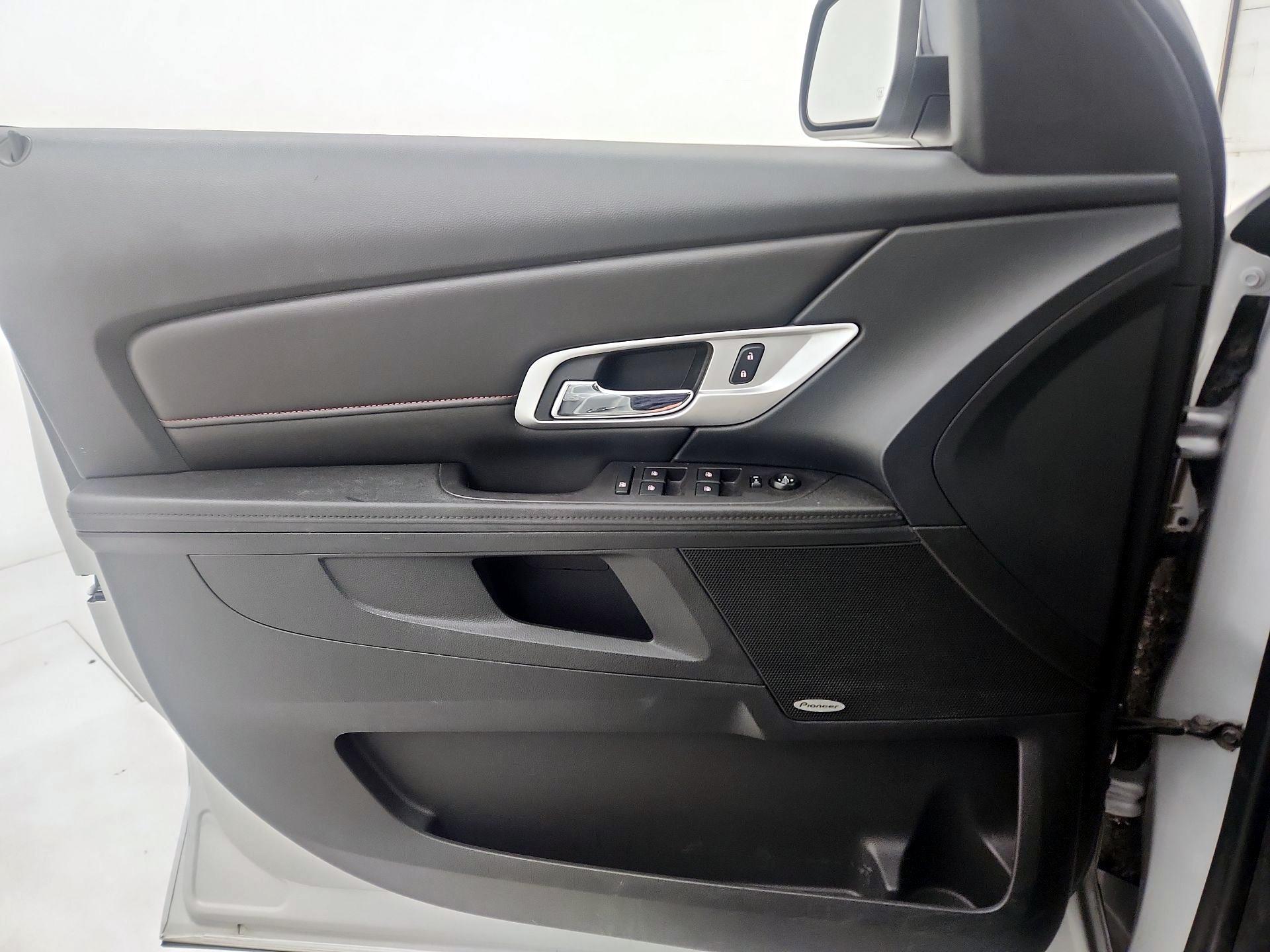 Thumbnail: 2017 GMC Terrain - 12